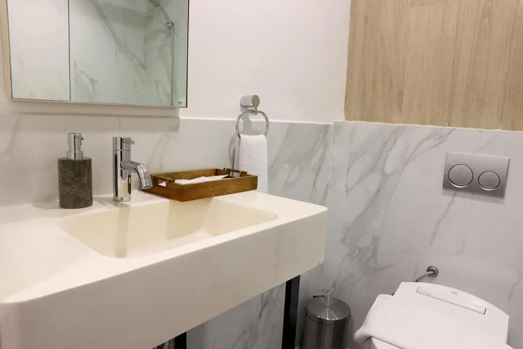 Bathroom in Cordia Hotel Banjarmasin - Hotel Dalam Bandara