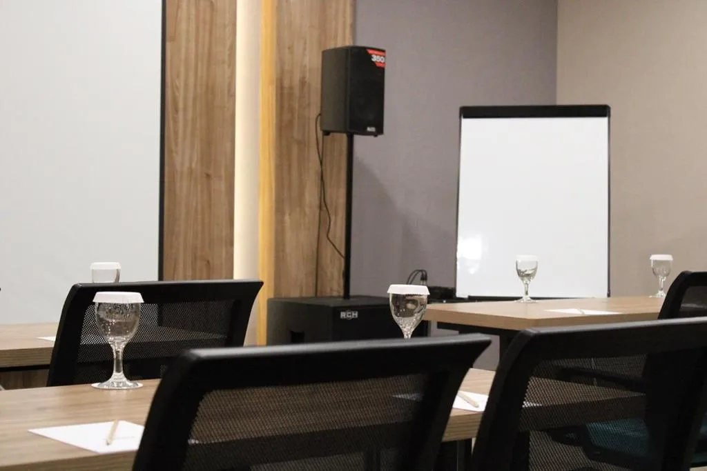 TV and multimedia in Cordia Hotel Banjarmasin - Hotel Dalam Bandara