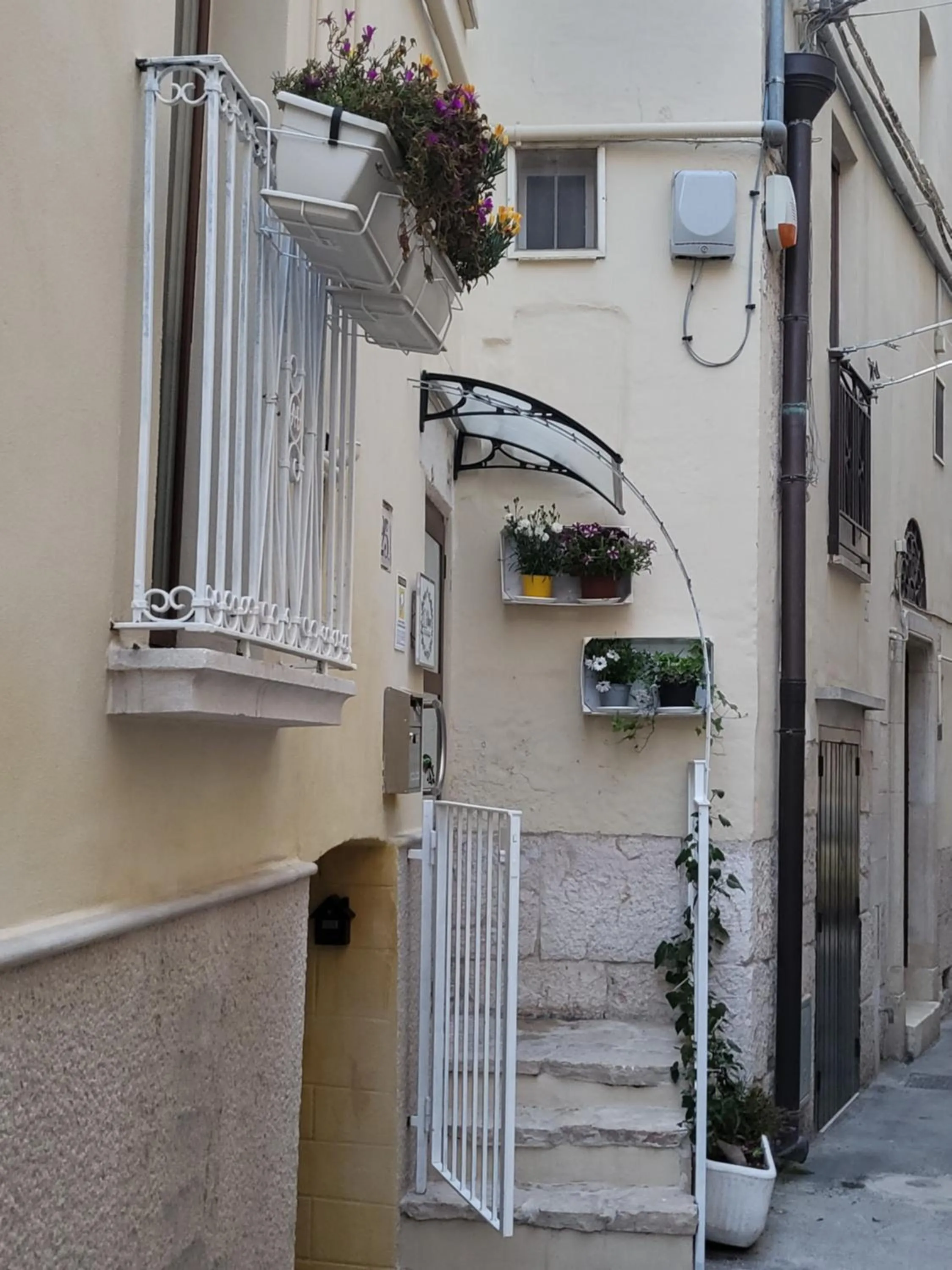 Property building in L'edera