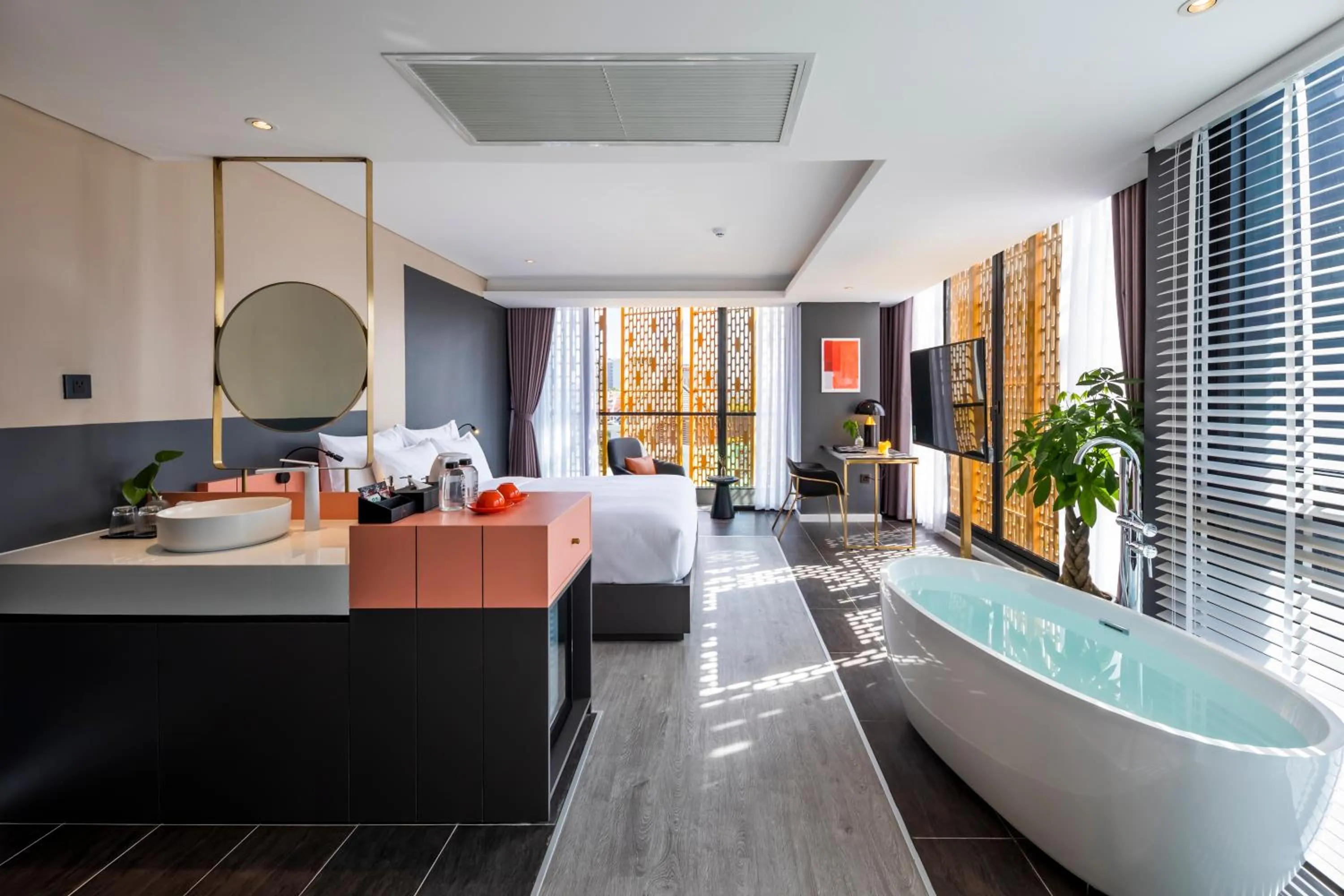 Photo of the whole room, Bed in M92 Boutique Da Nang Beach Hotel