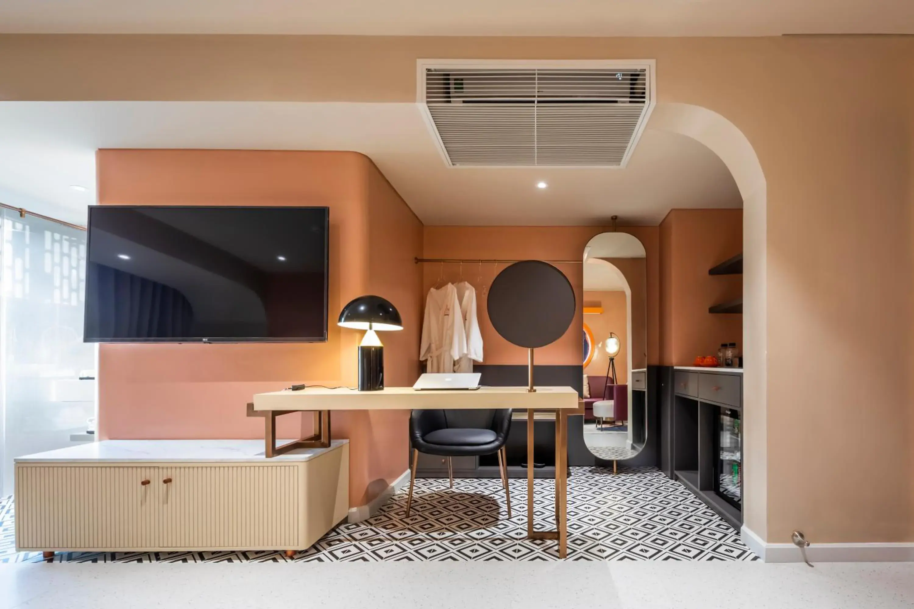 Communal lounge/ TV room in M92 Boutique Da Nang Beach Hotel Communal lounge/ TV room in M92 Boutique Da Nang Beach Hotel