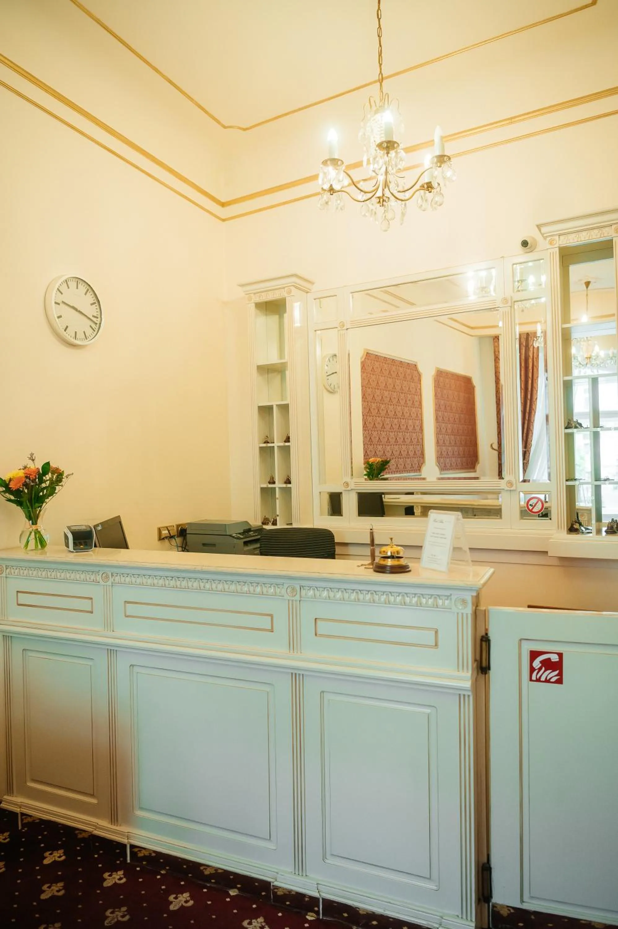 Lobby or reception in Alisa Hotel