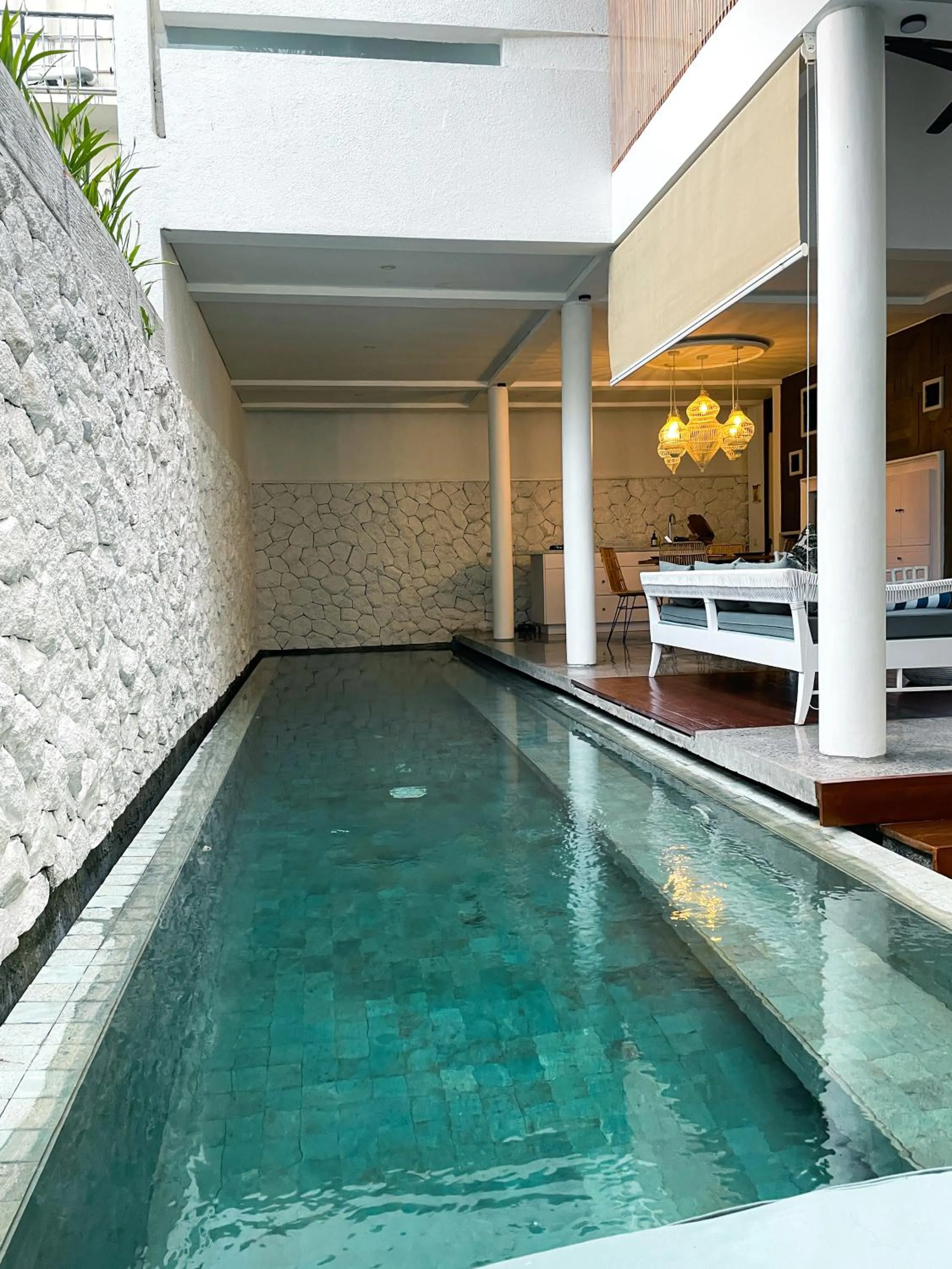 Swimming pool in Calm Villa