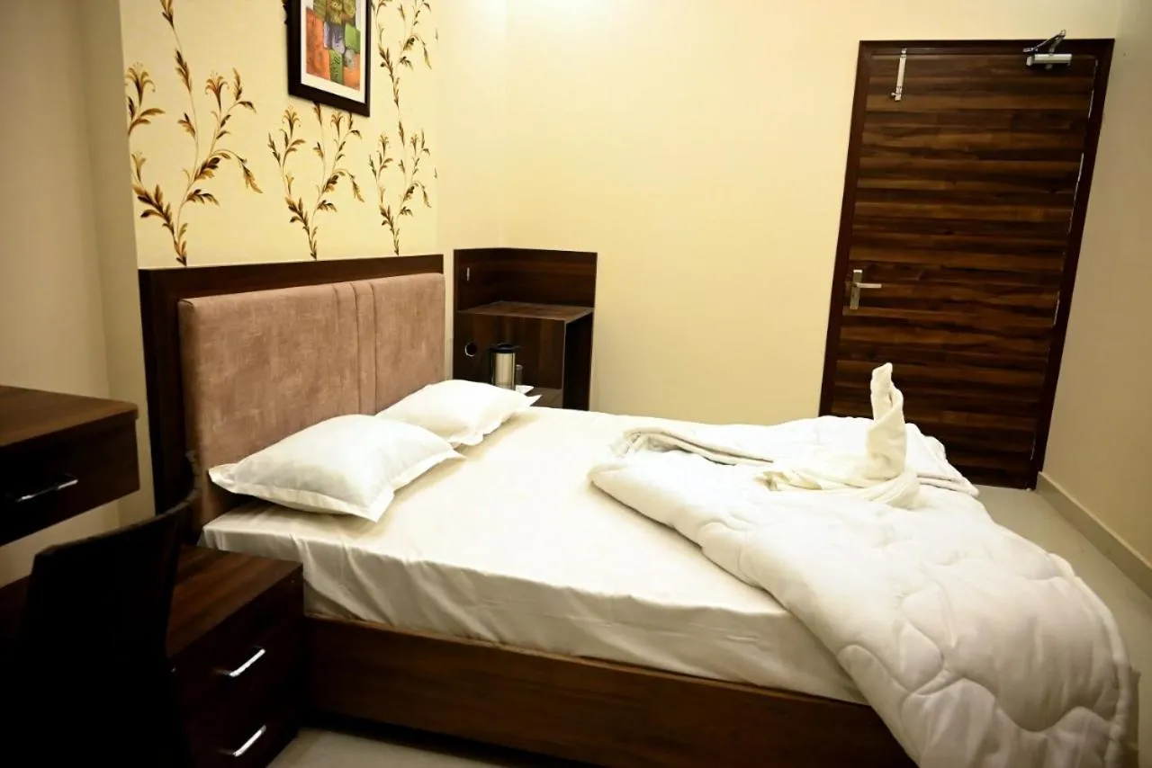 Bed in Veenas Vista