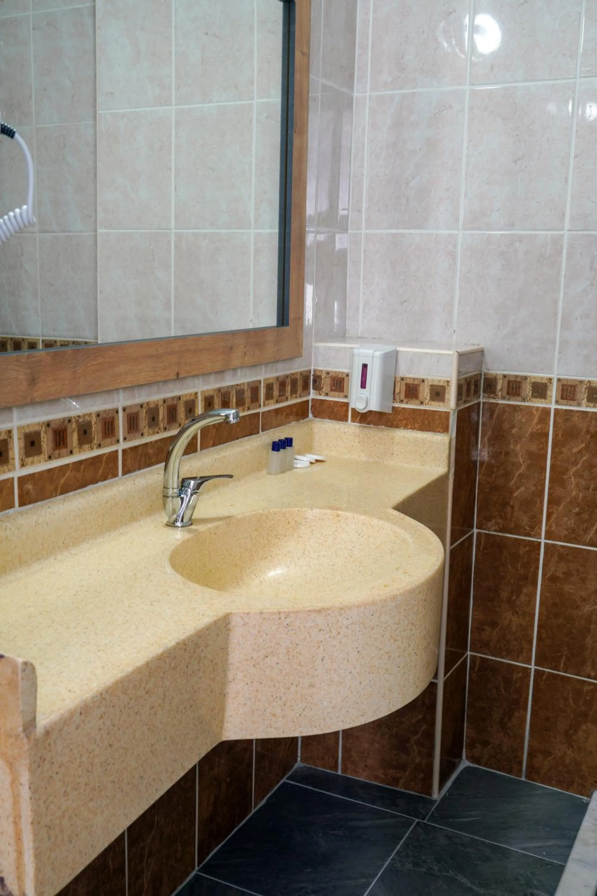 Bathroom in Anna Queen Hotel