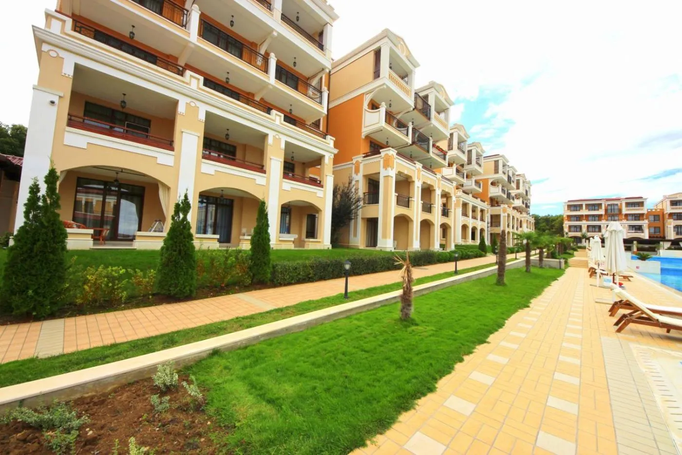 Swimming pool in Green Life Beach Resort Apartment