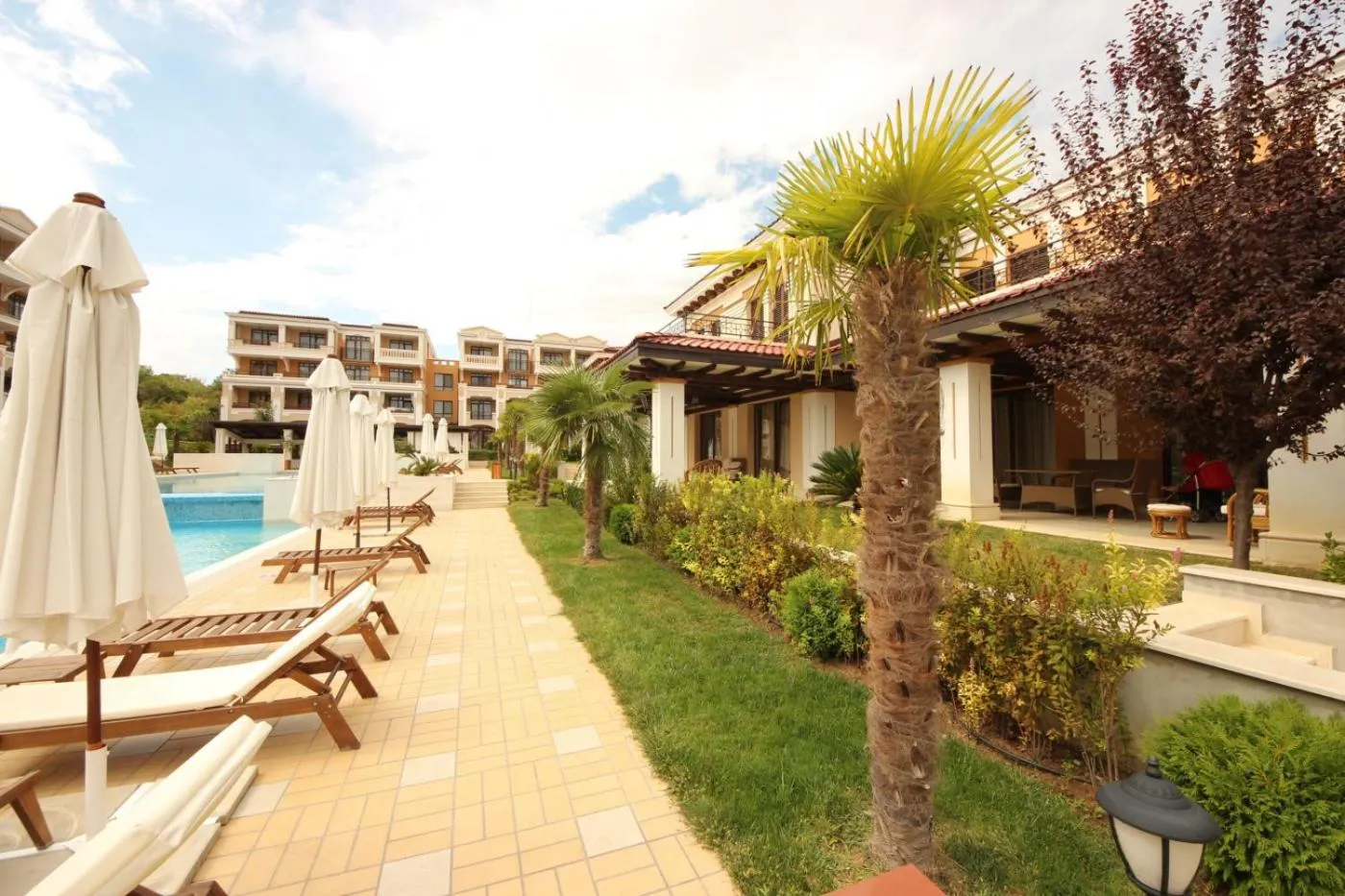 Swimming pool in Green Life Beach Resort Apartment