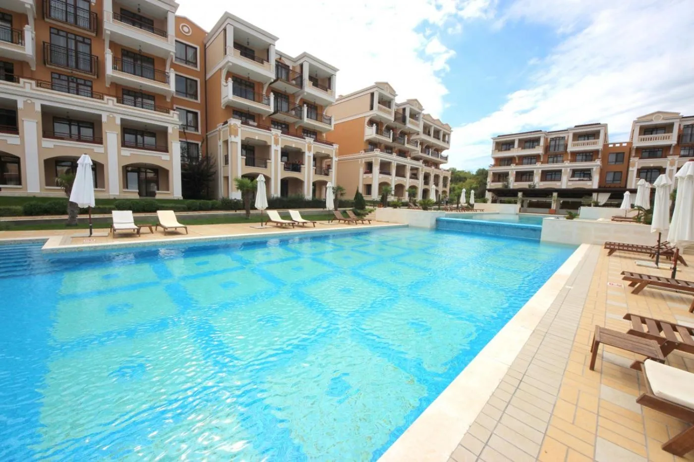 Swimming pool in Green Life Beach Resort Apartment