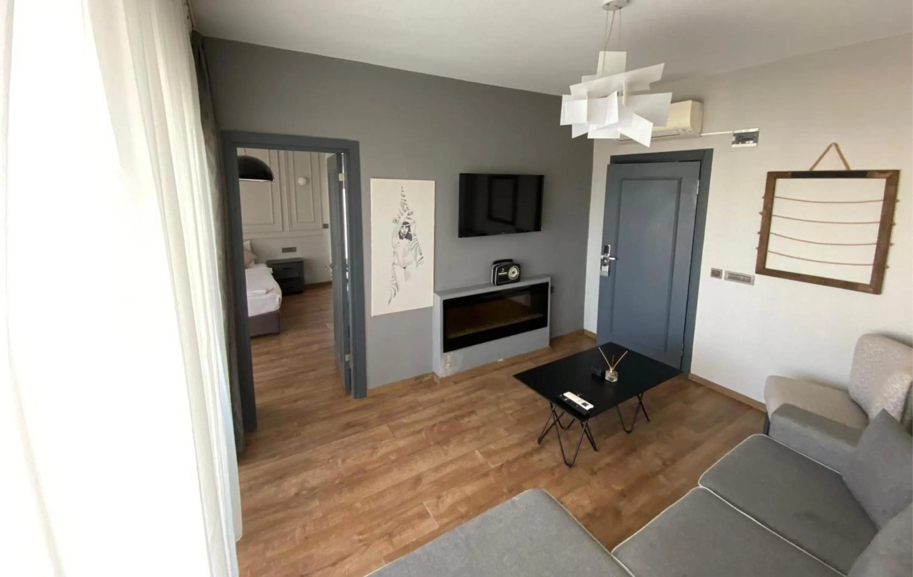 TV and multimedia in Smart City Suites Hotel Bodrum