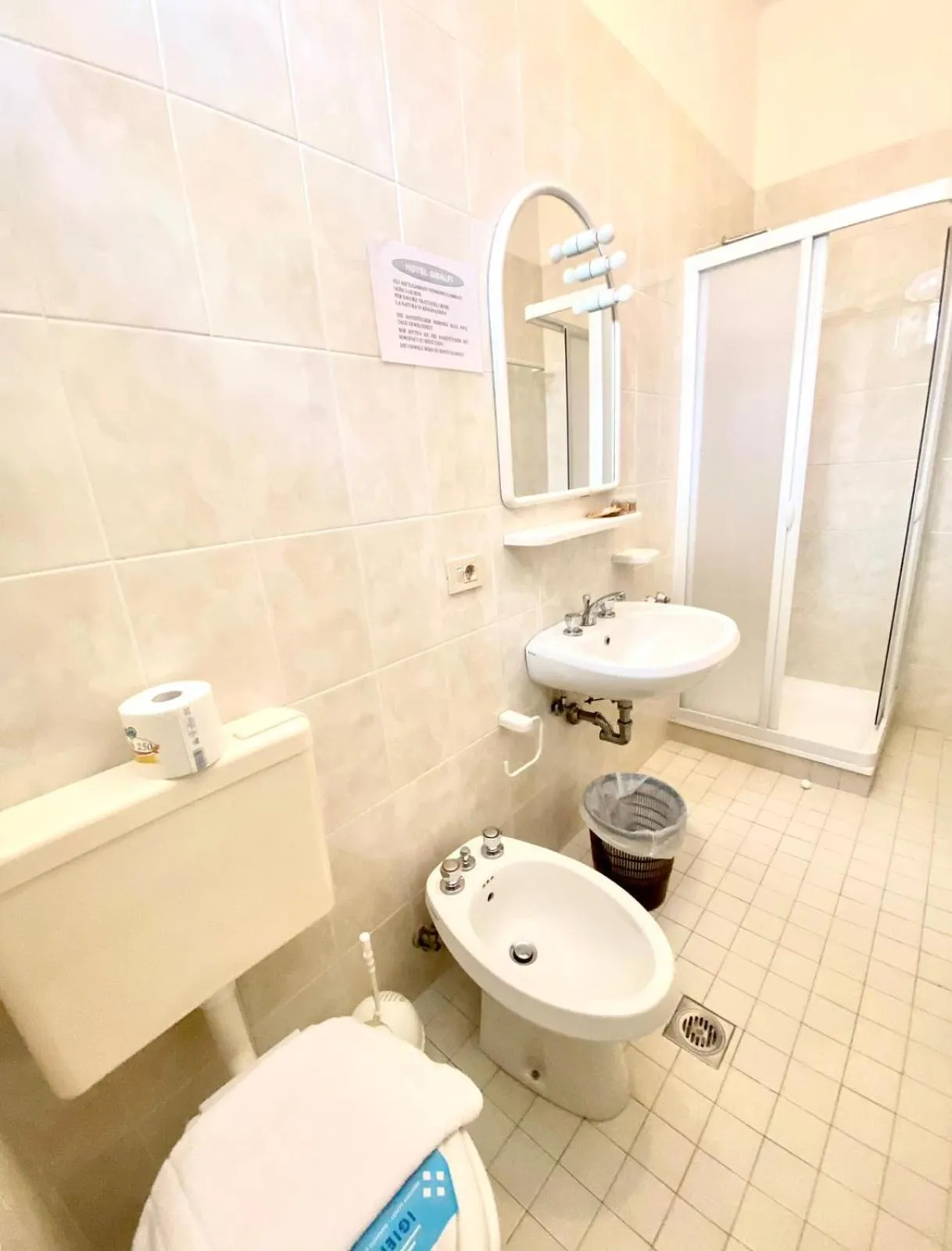 Bathroom in Hotel Amalfi & Dépendance