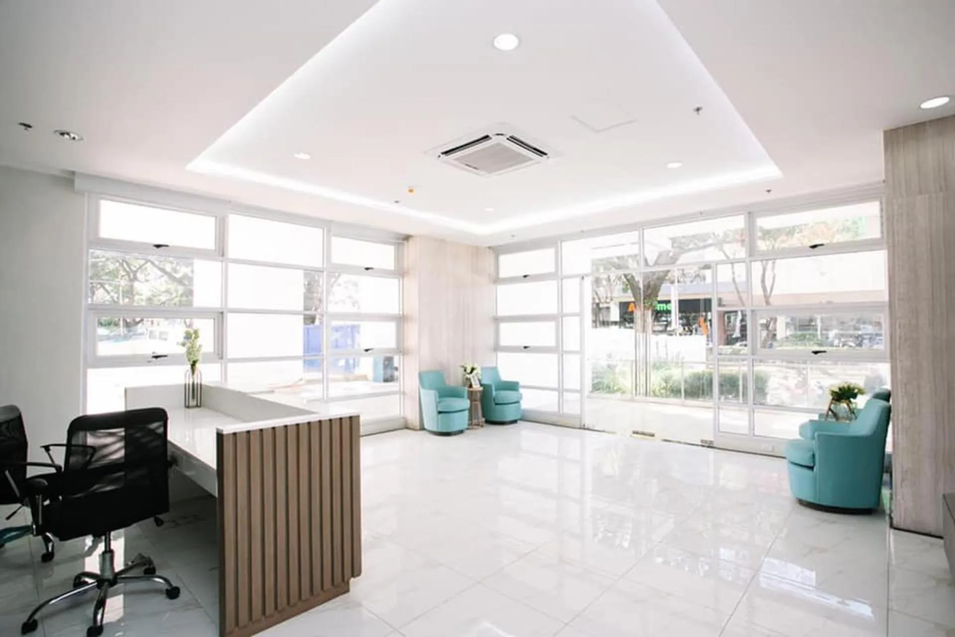 Lobby or reception in 1-Bed - Sleeps 4 with High Rise City View