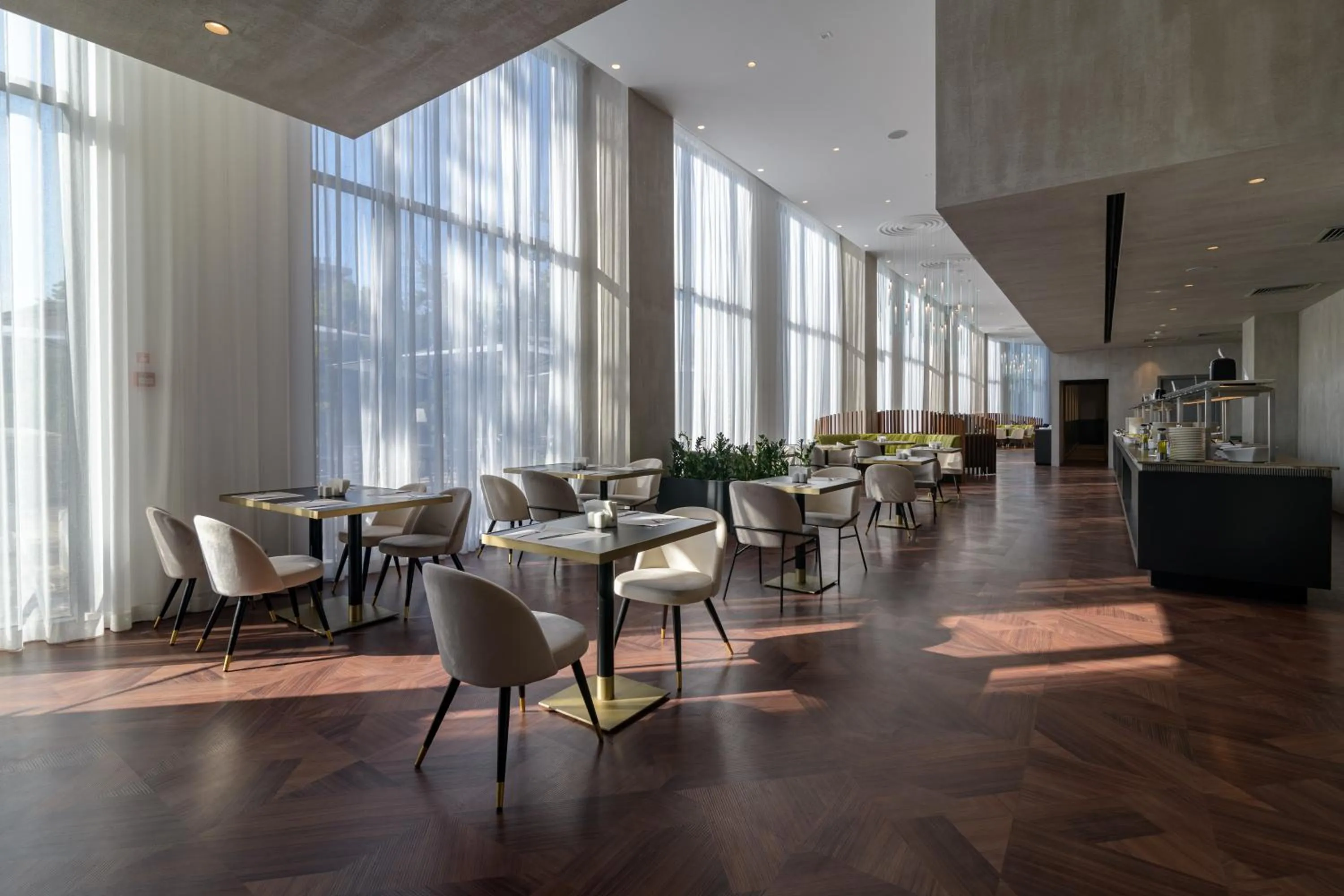 Restaurant/places to eat in Ensana Aquahouse