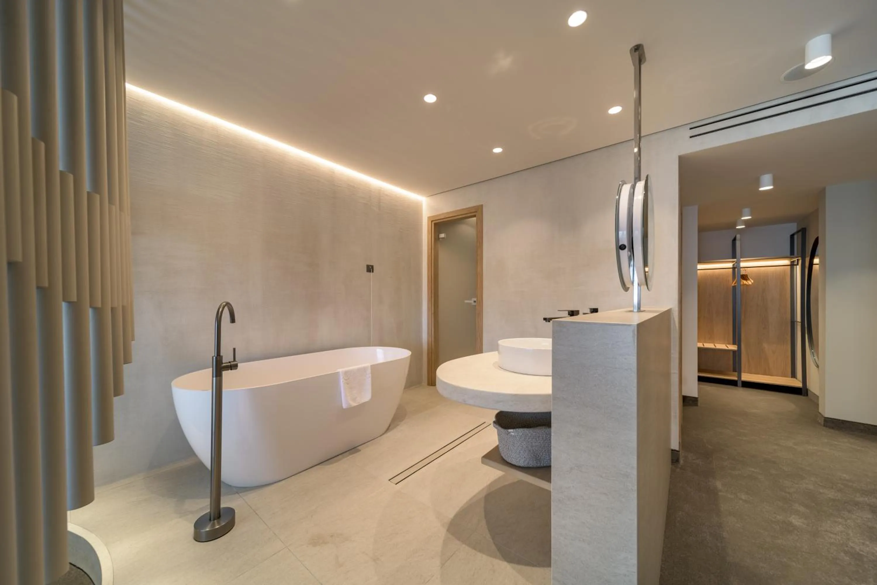 Shower in Ensana Aquahouse