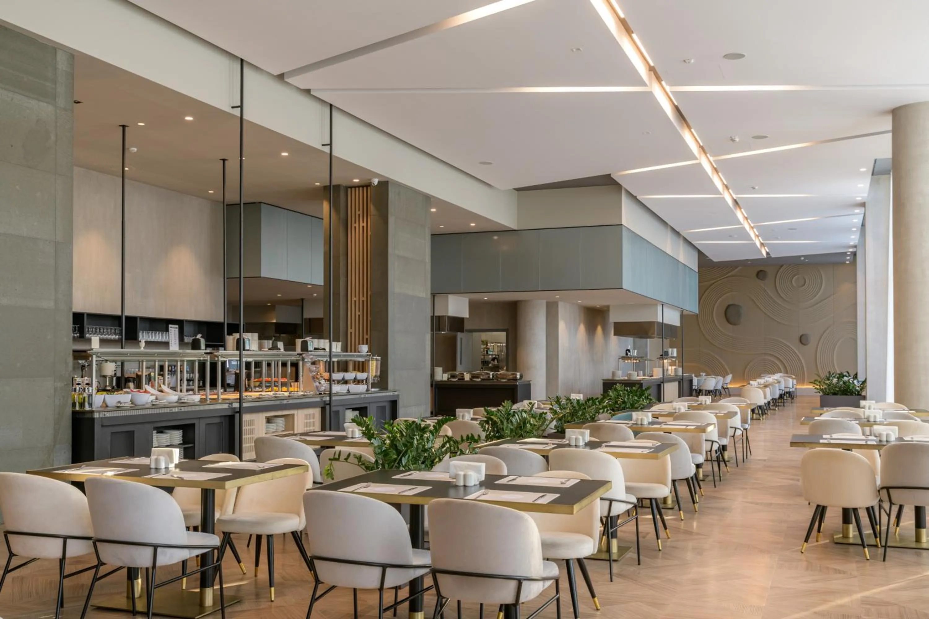 Restaurant/places to eat in Ensana Aquahouse