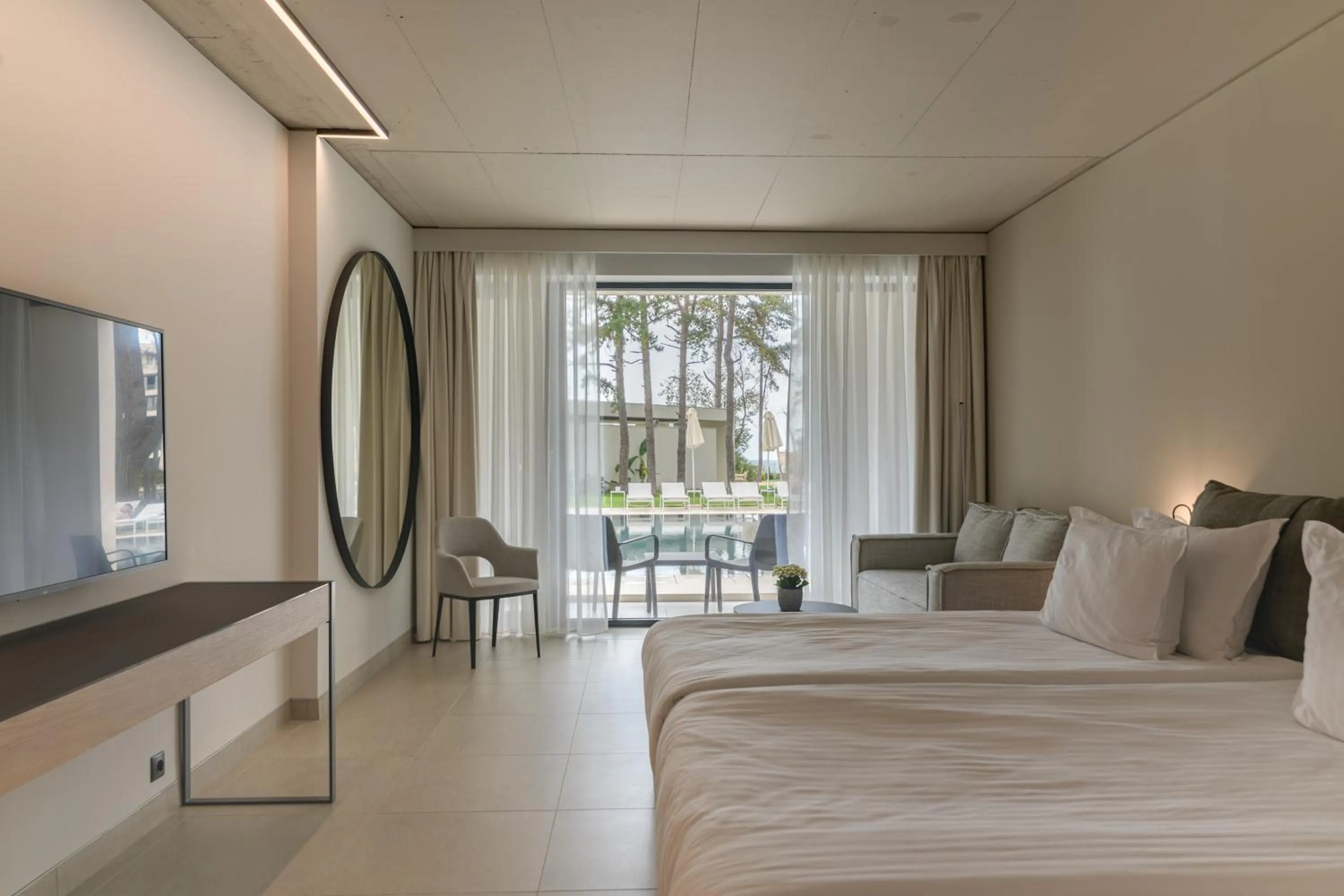 Photo of the whole room, Bed in Ensana Aquahouse