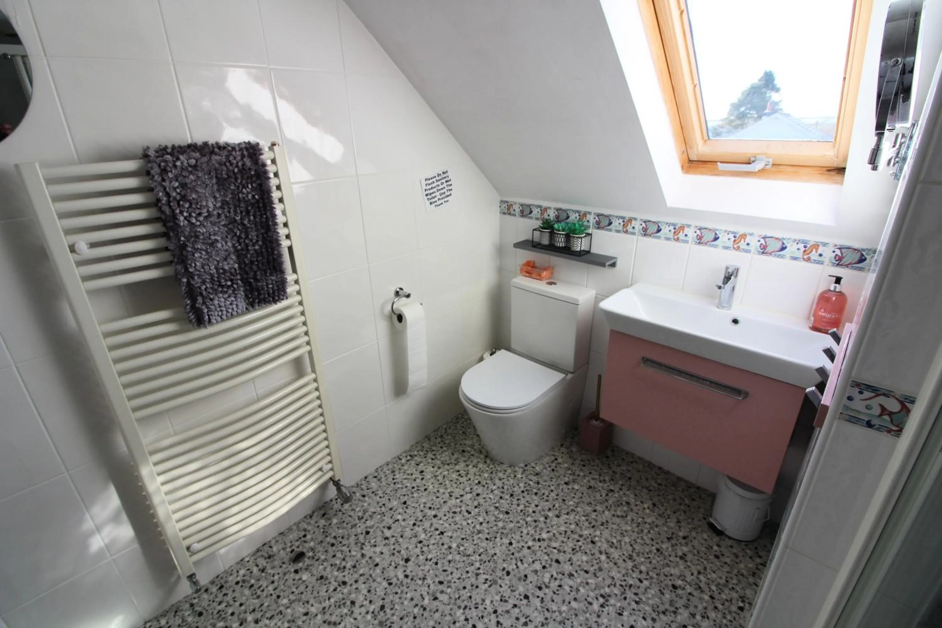 Bathroom in Melorne Farm Guest House