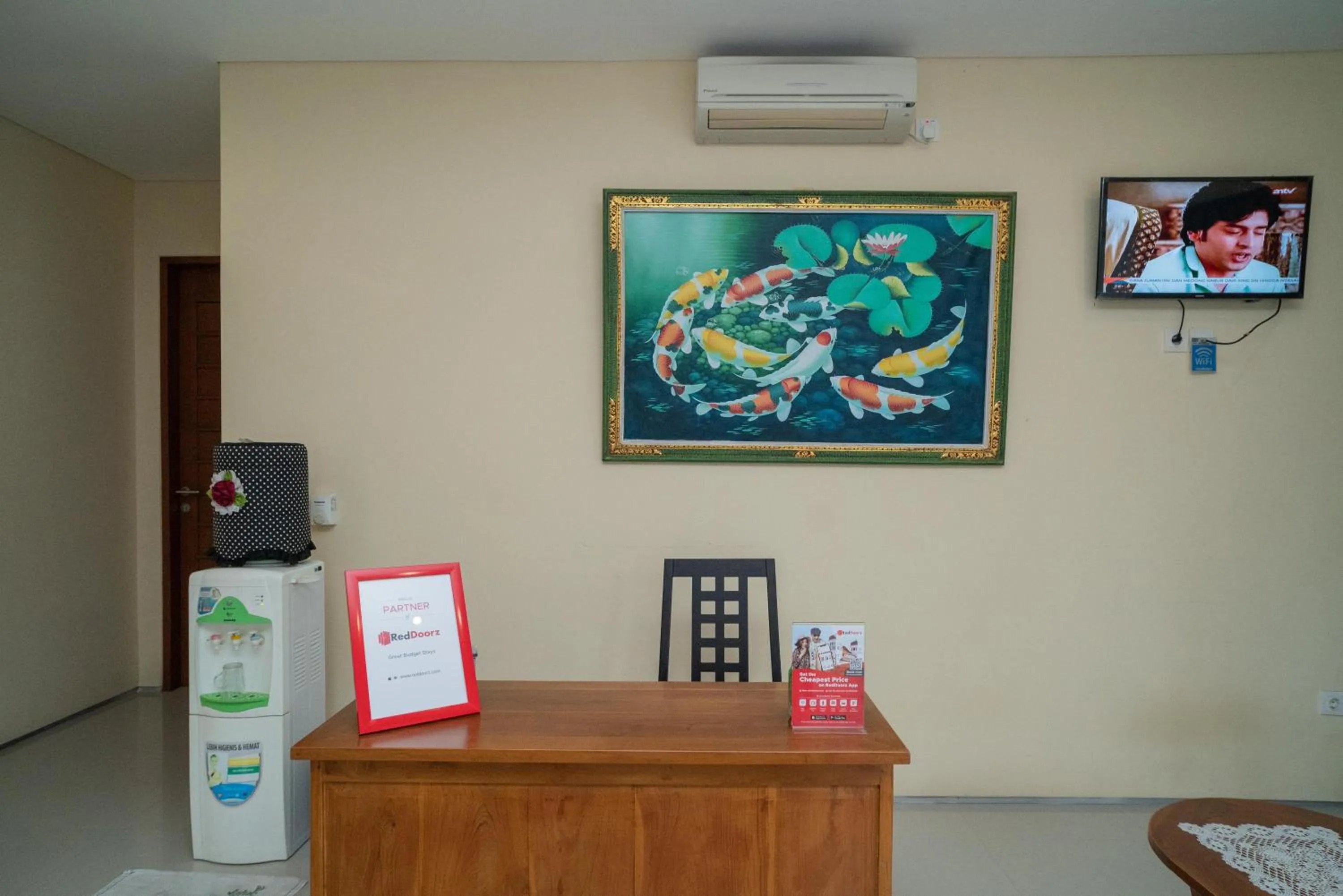 Lobby or reception in RedDoorz near ITDC Nusa Dua