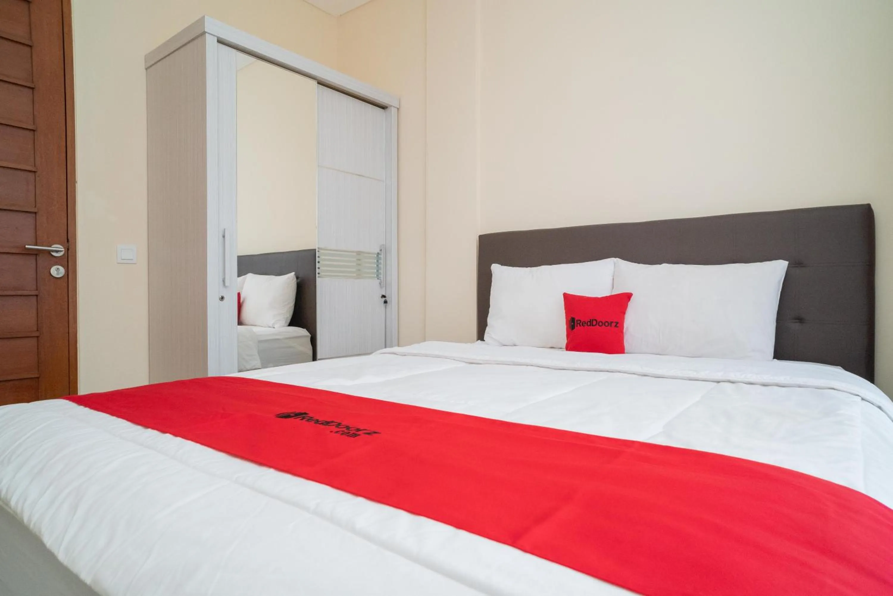 Bed in RedDoorz near ITDC Nusa Dua