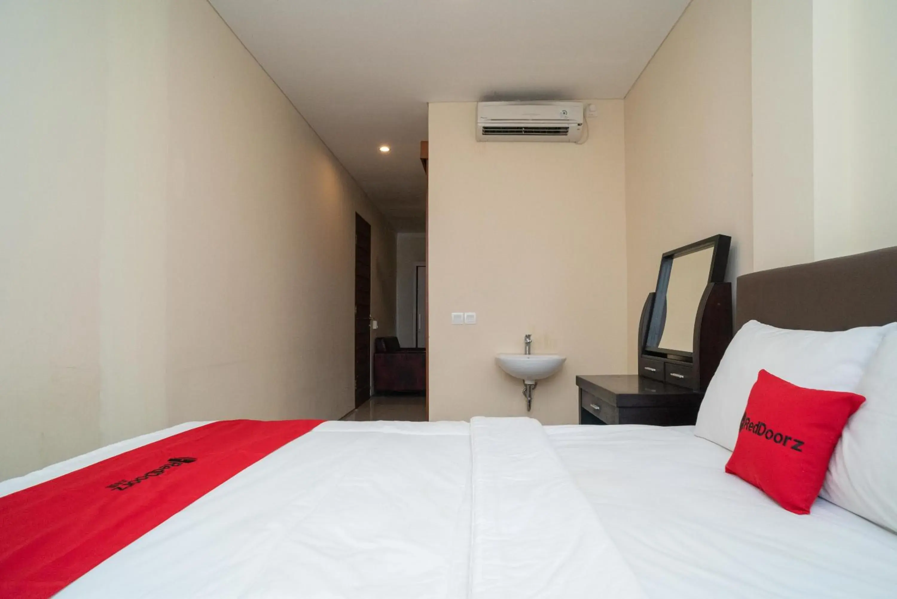 Bed in RedDoorz near ITDC Nusa Dua Bed in RedDoorz near ITDC Nusa Dua
