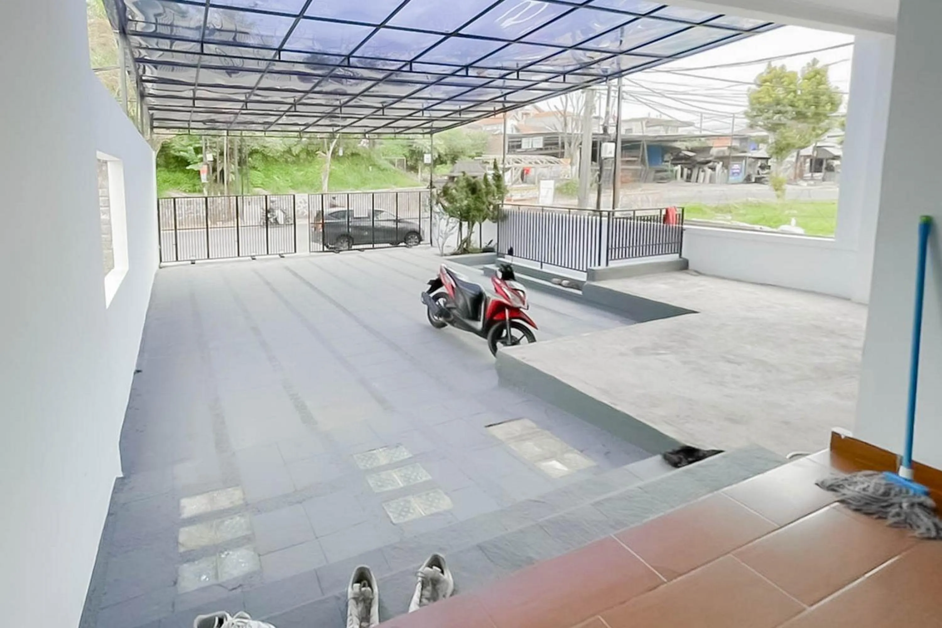 Parking in Angel Guest House Lembang RedPartner