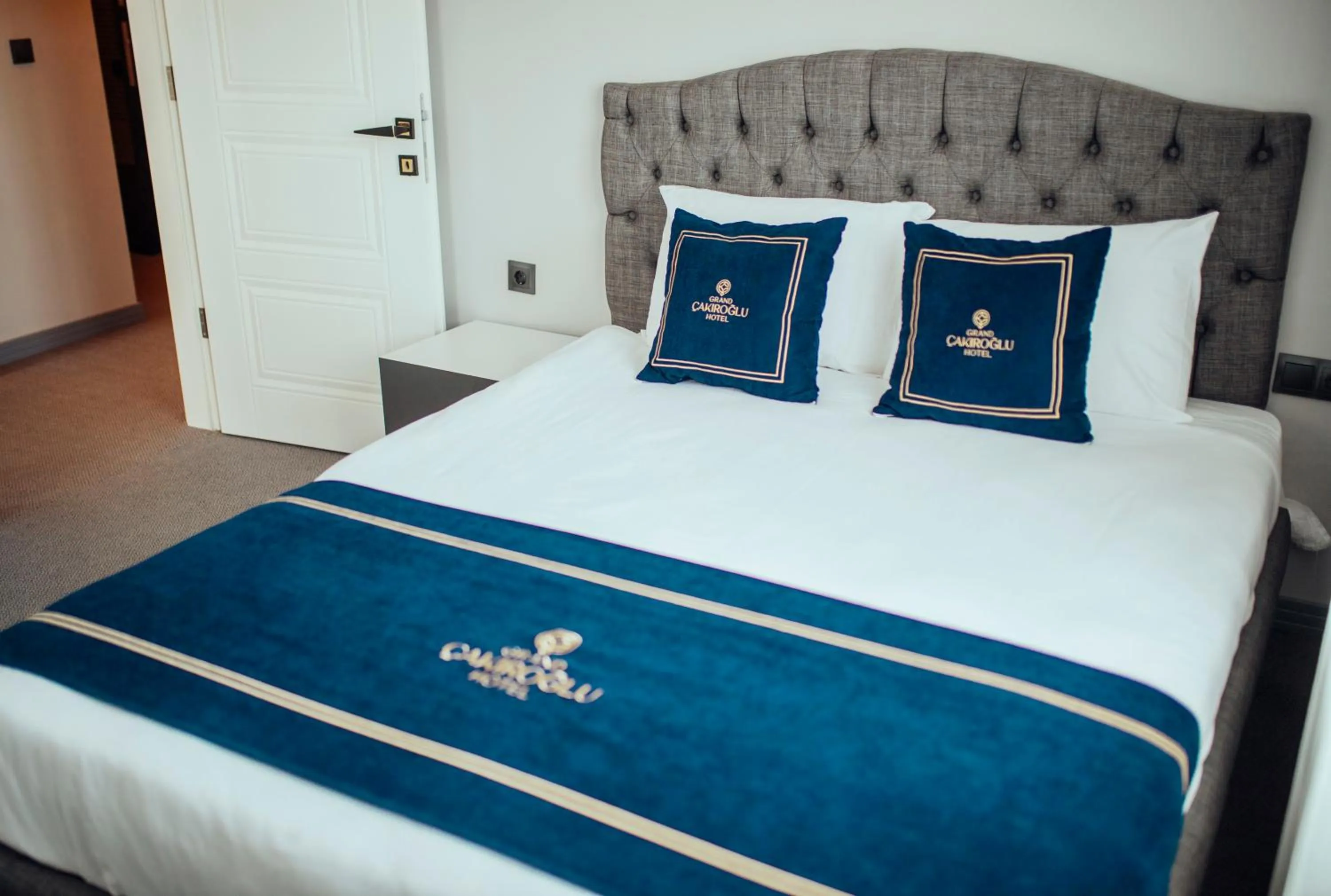 Bed in GRAND ÇAKIROĞLU HOTEL