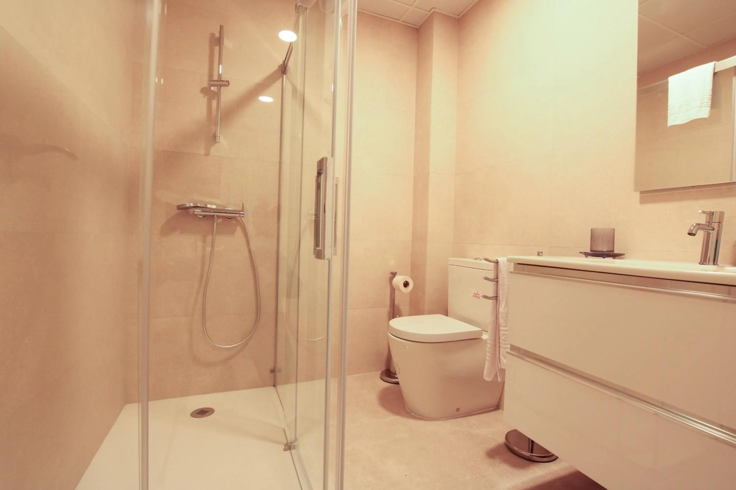 Bathroom in A un paso de la Catedral