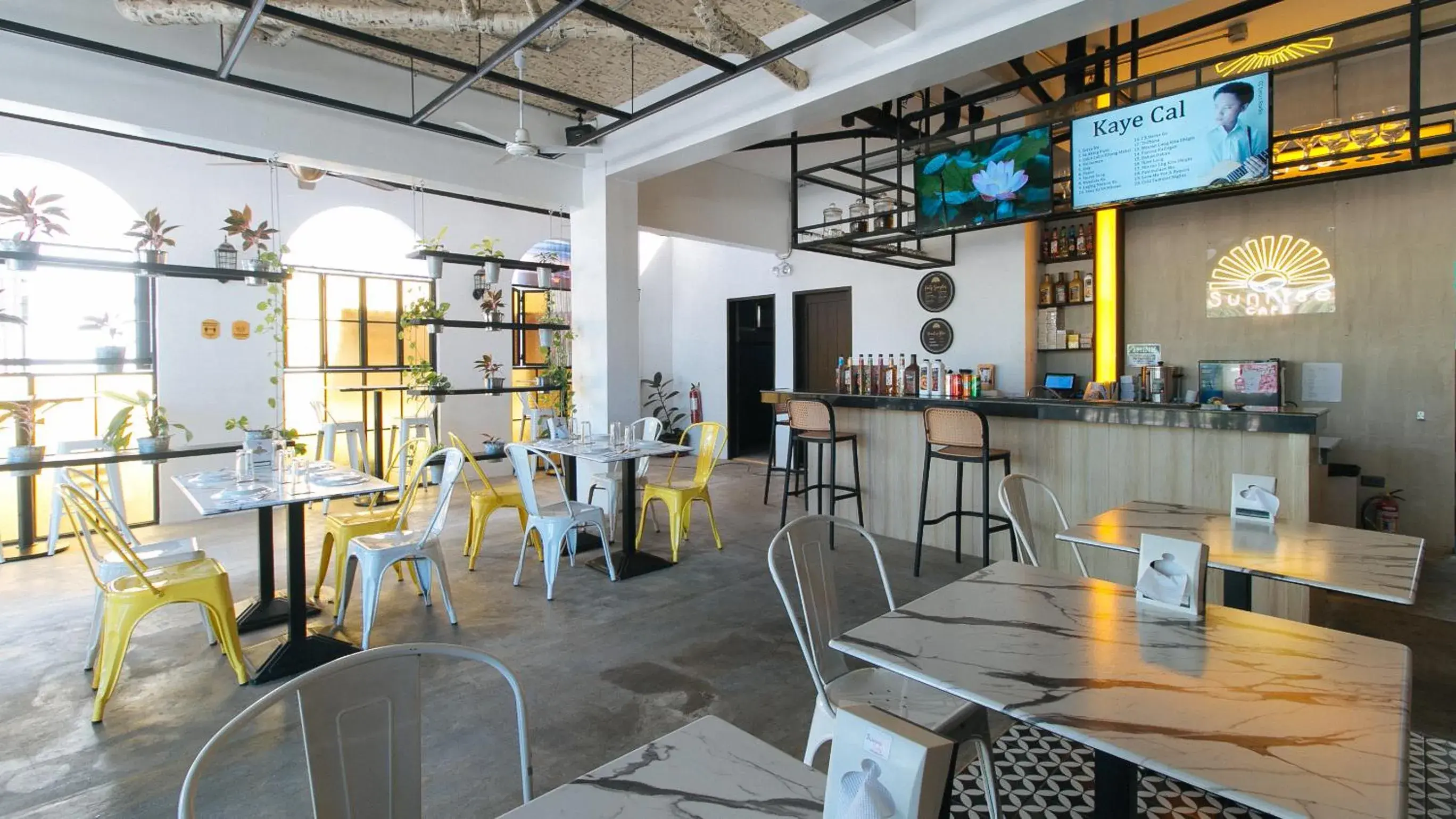 Lounge or bar in Sunny Day Residences Antipolo Lounge or bar in Sunny Day Residences Antipolo