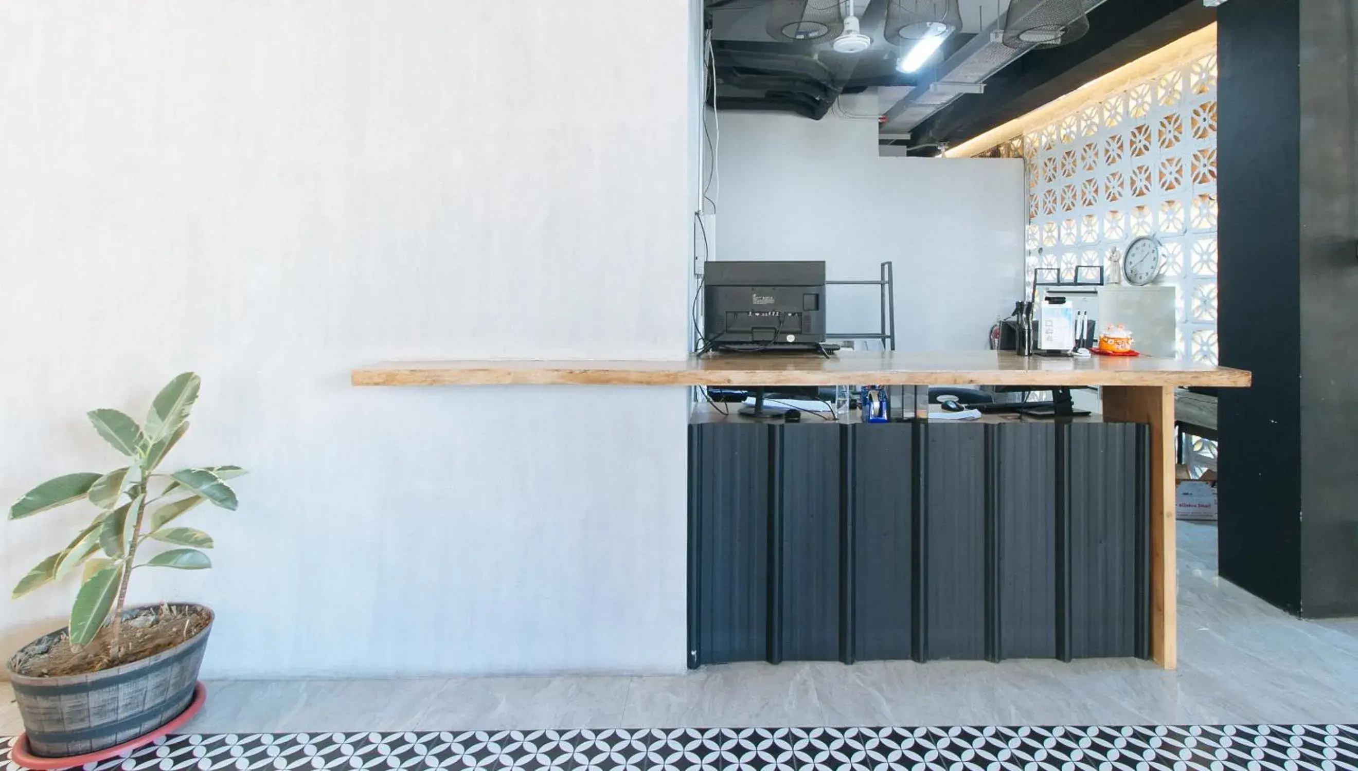 Lobby or reception in Sunny Day Residences Antipolo Lobby or reception in Sunny Day Residences Antipolo