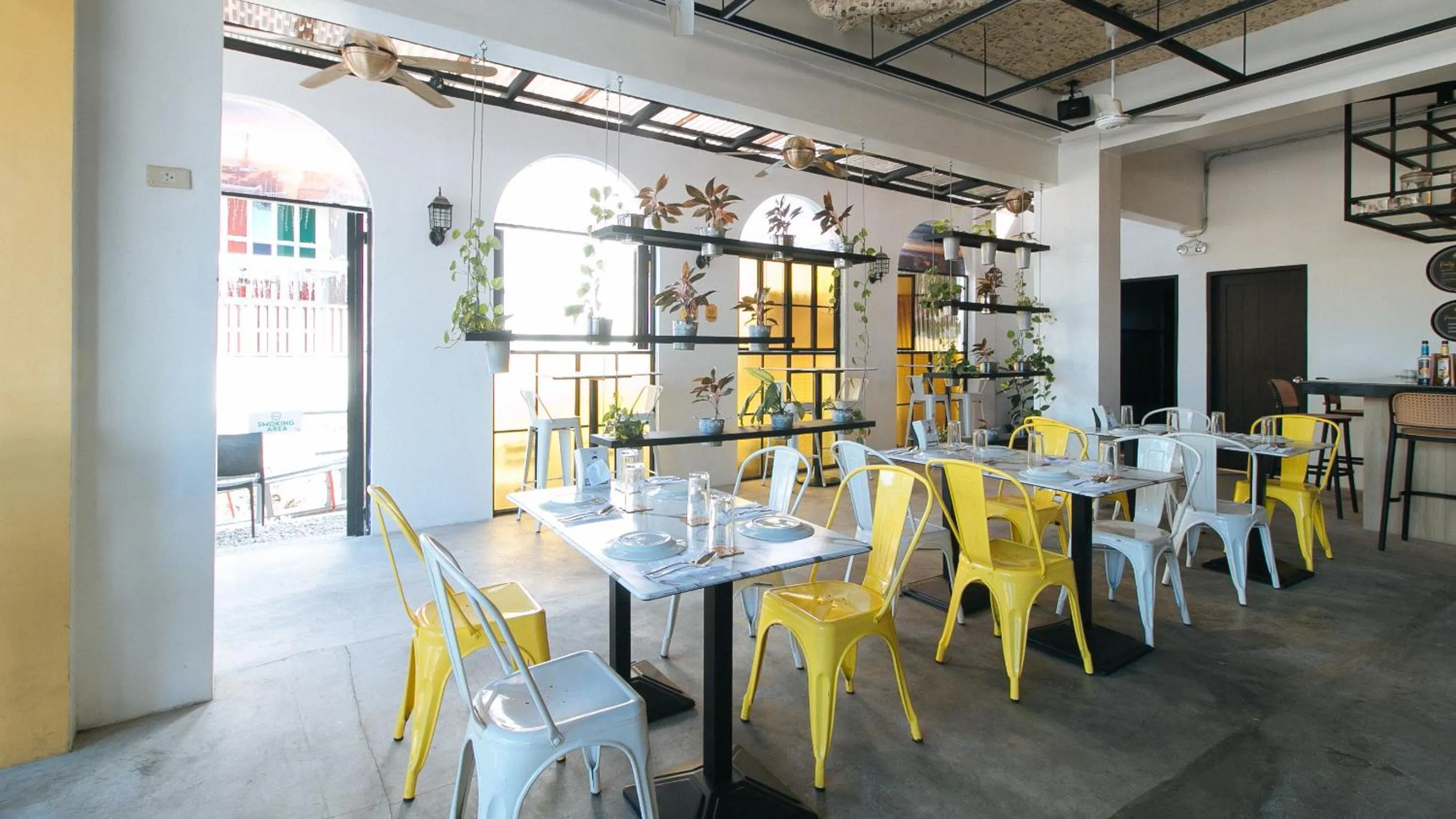 Restaurant/places to eat in Sunny Day Residences Antipolo