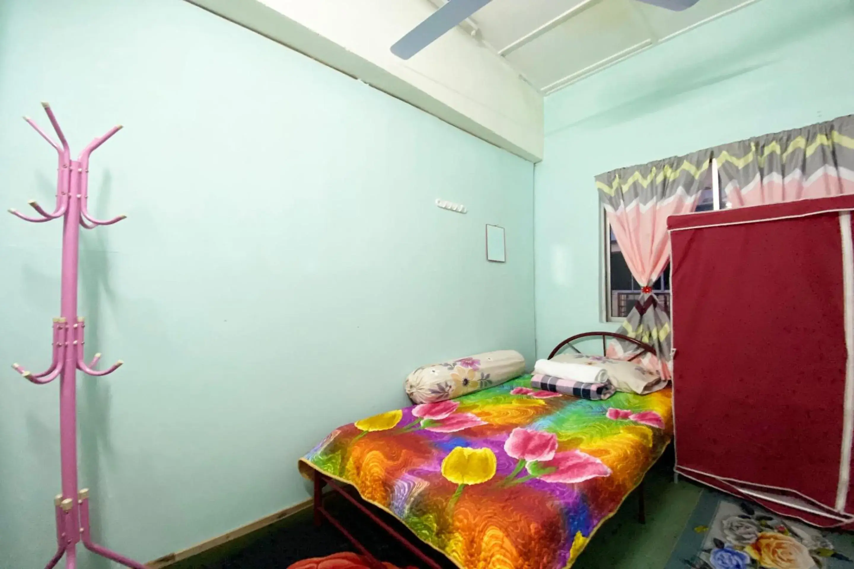 Single Room with Shared Bathroom - single occupancy in Hotel O Syariah Asam Pedas Single Room with Shared Bathroom - single occupancy in Hotel O Syariah Asam Pedas