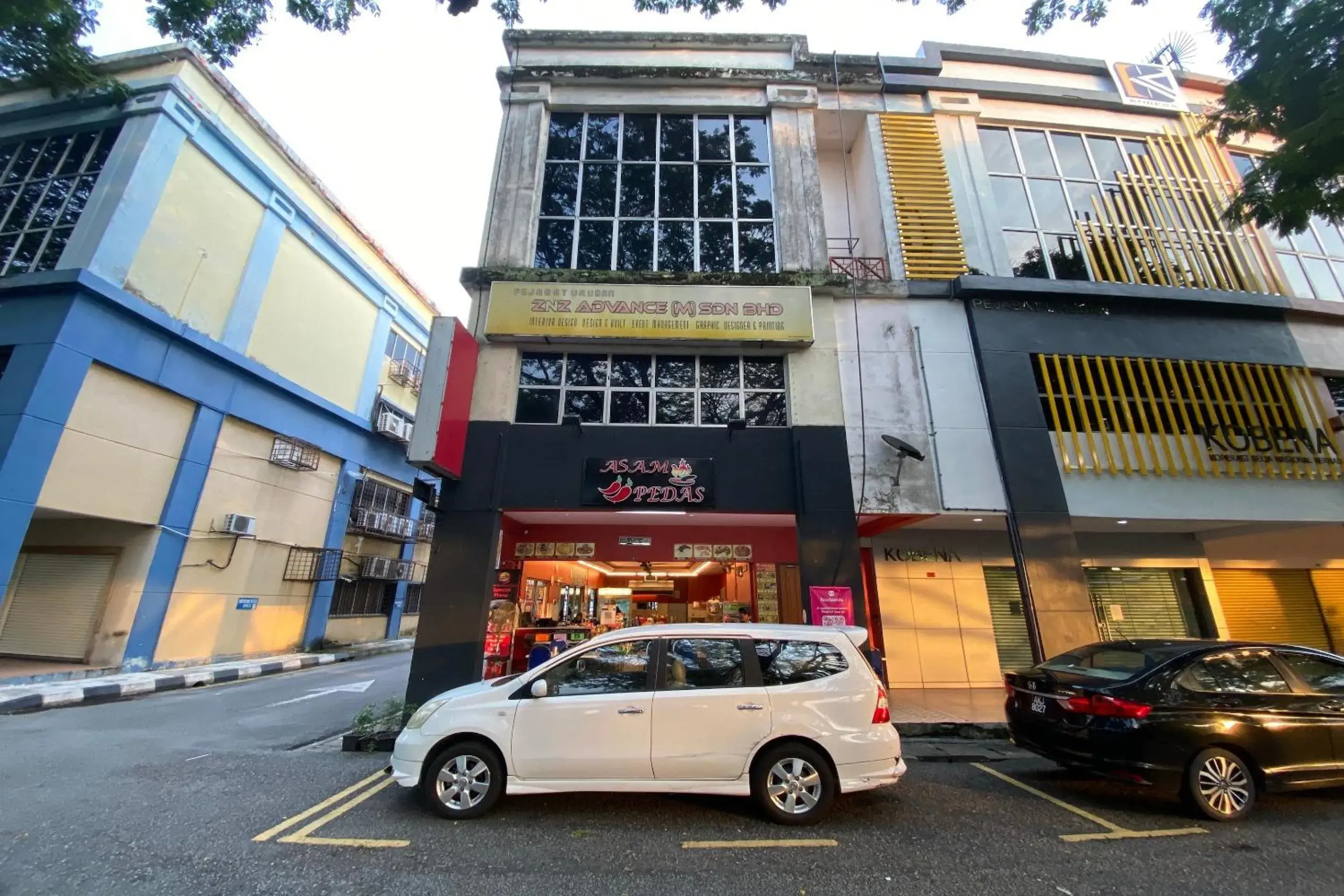 Facade/entrance in Hotel O Syariah Asam Pedas Facade/entrance in Hotel O Syariah Asam Pedas