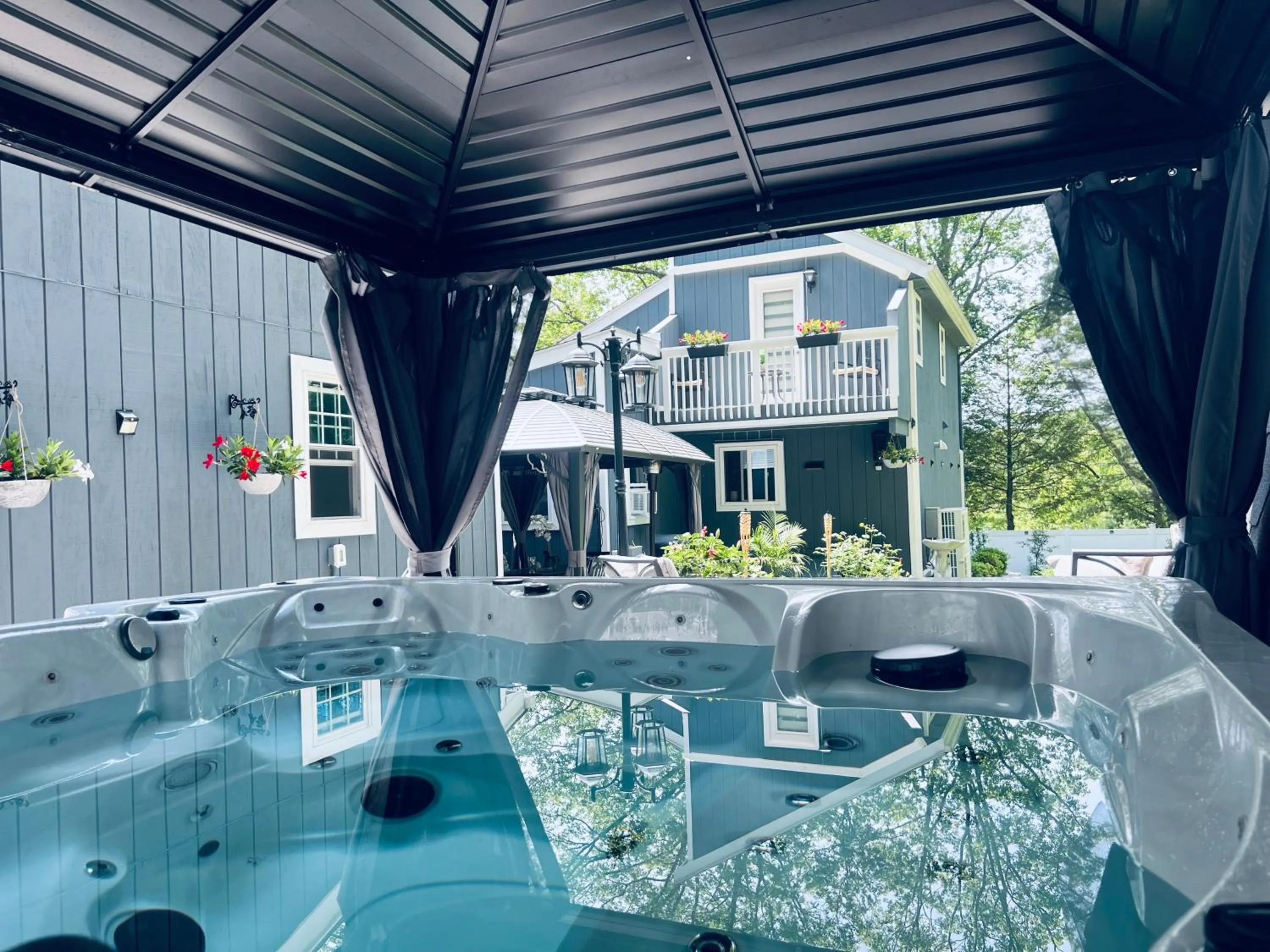 Amazing Poconos House . Sauna/Hot Tub/Private Pool