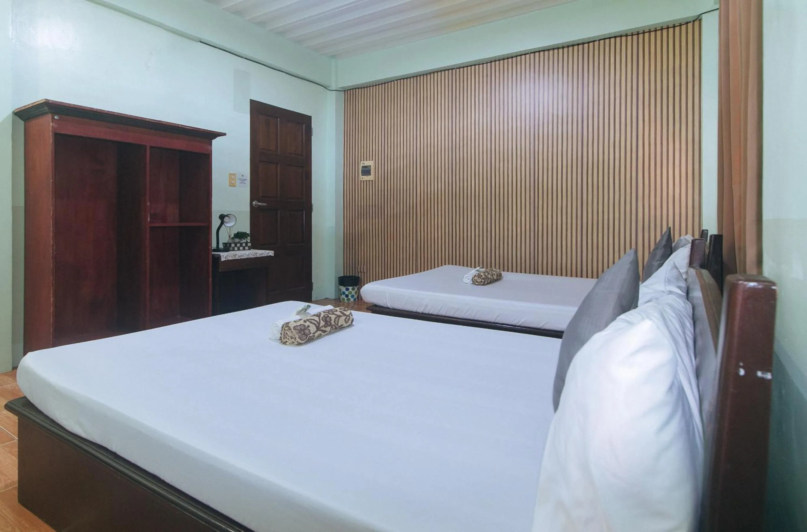 Bed in En Gedi Beach Resort by RedDoorz