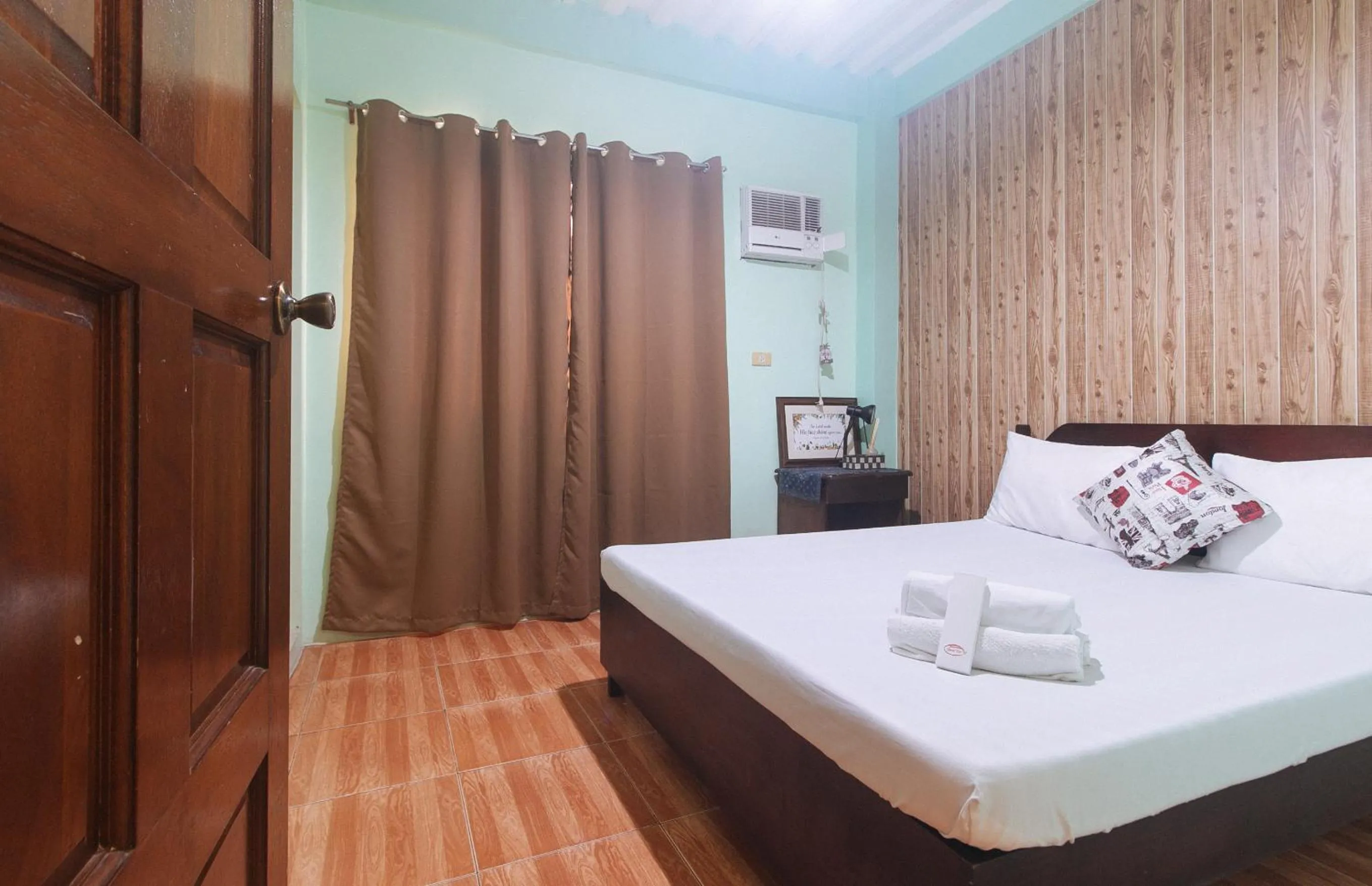 Photo of the whole room, Bed in En Gedi Beach Resort by RedDoorz