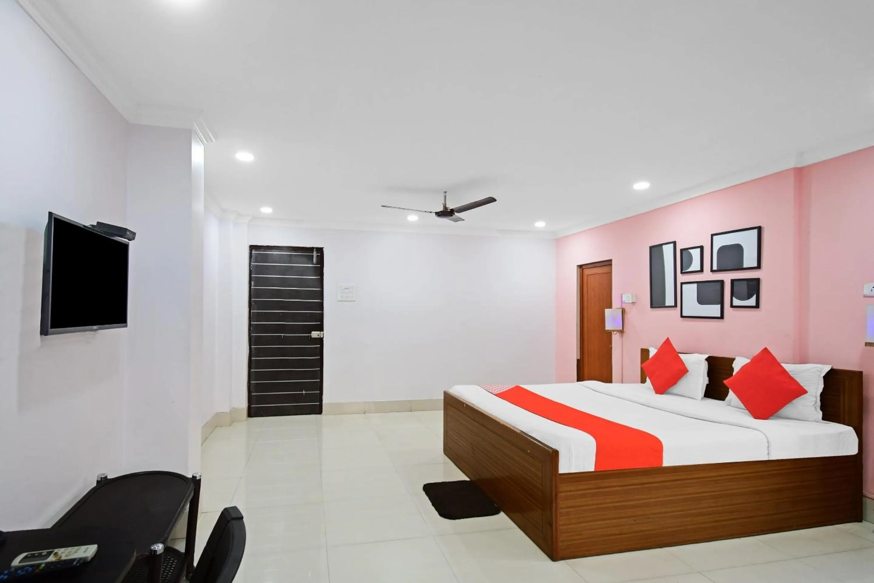 Lobby or reception in Hotel O Dream Hotels