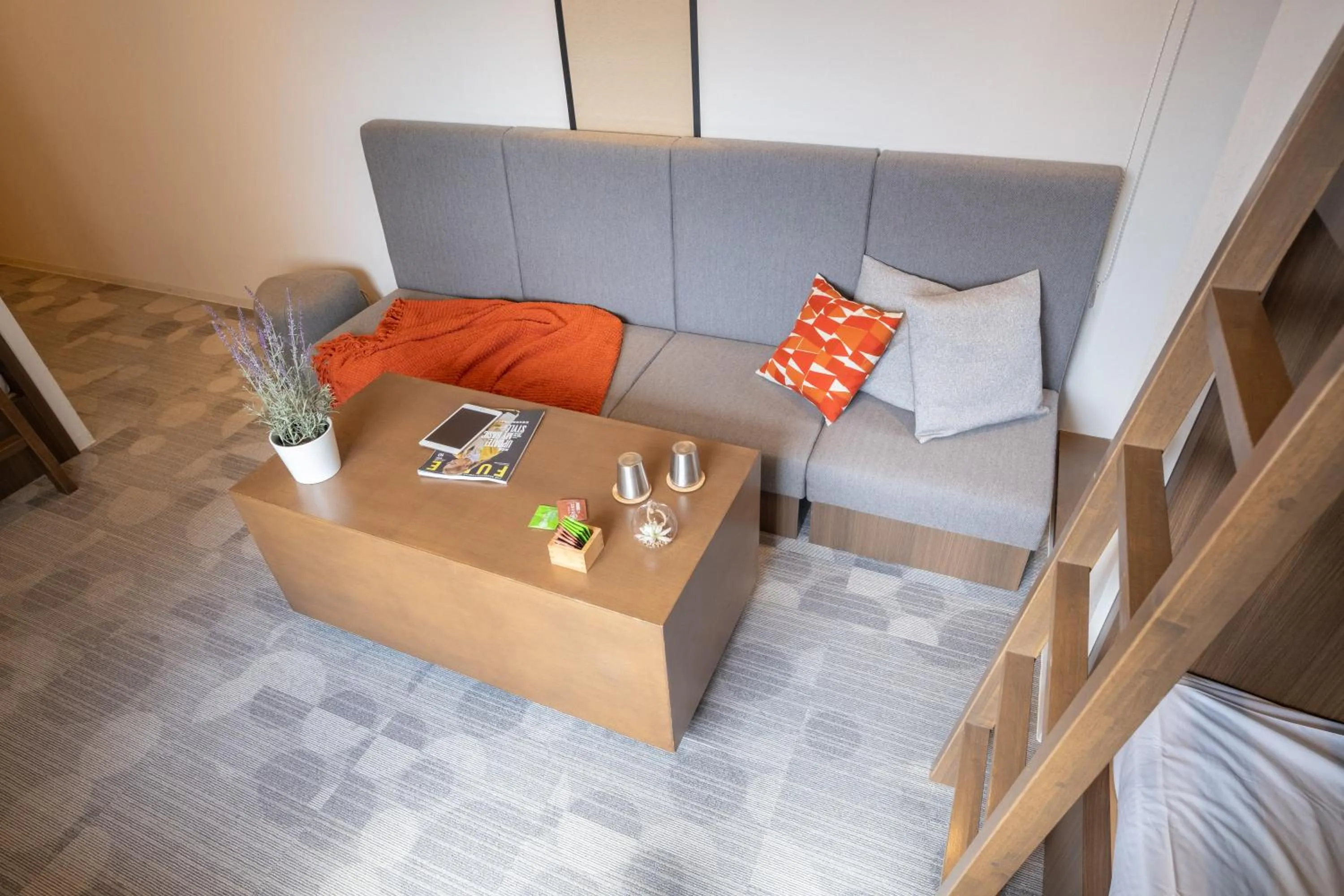 Photo of the whole room, Bed in ORI Rokkaku