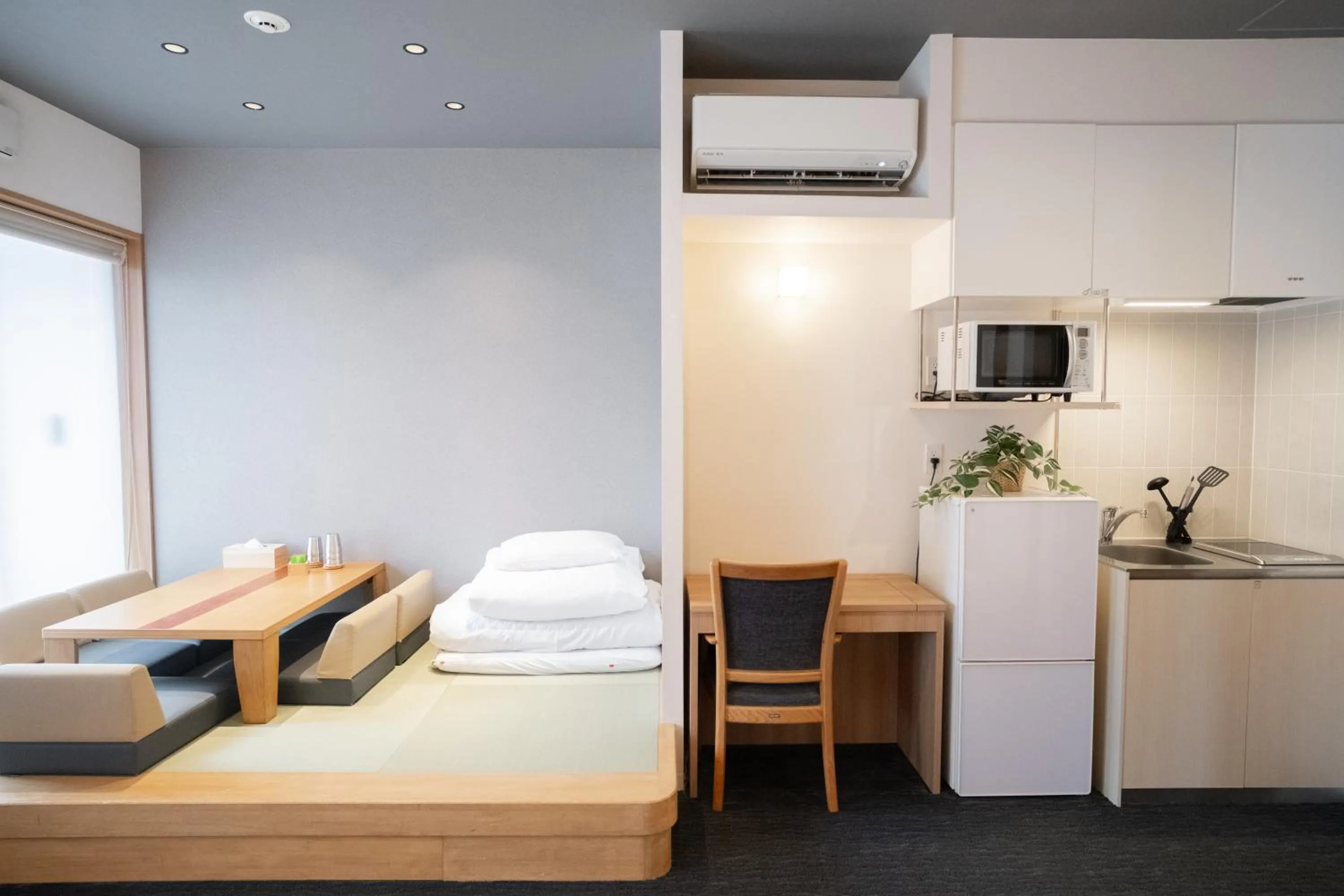 Kitchen or kitchenette, Bed in ORI Rokkaku