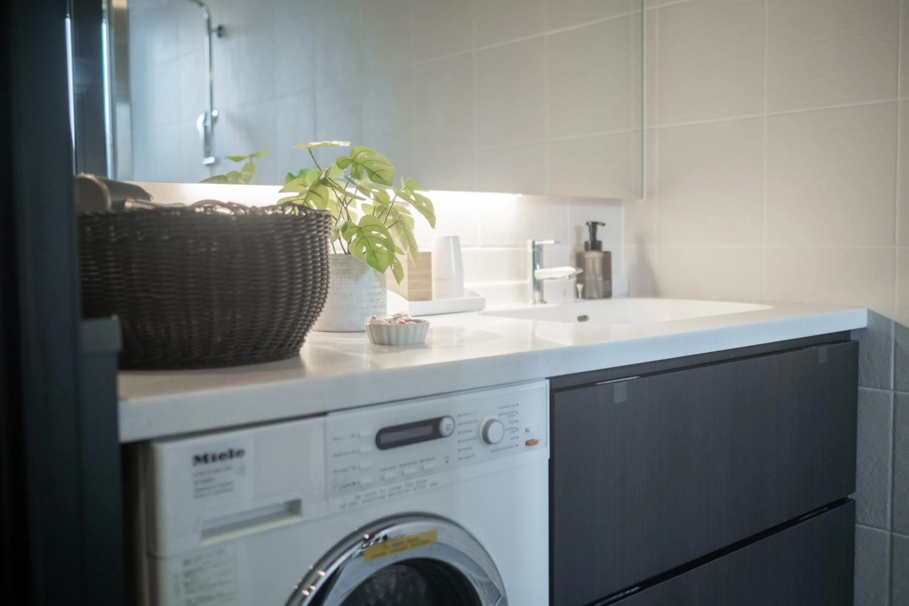 Bathroom in ORI Rokkaku