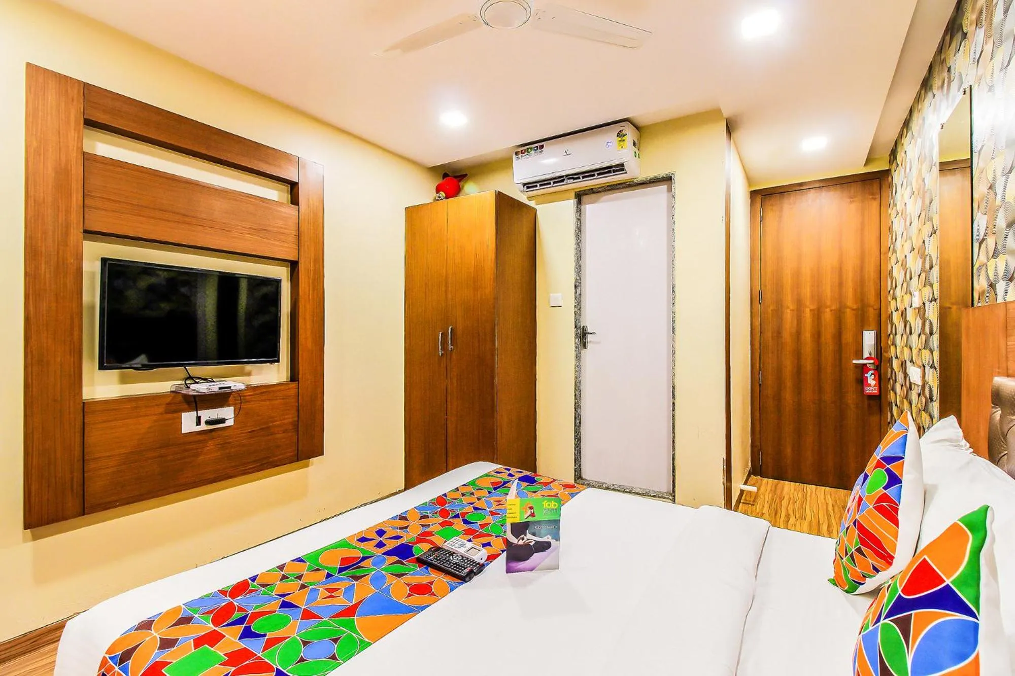 Bed in Via Arton Suite