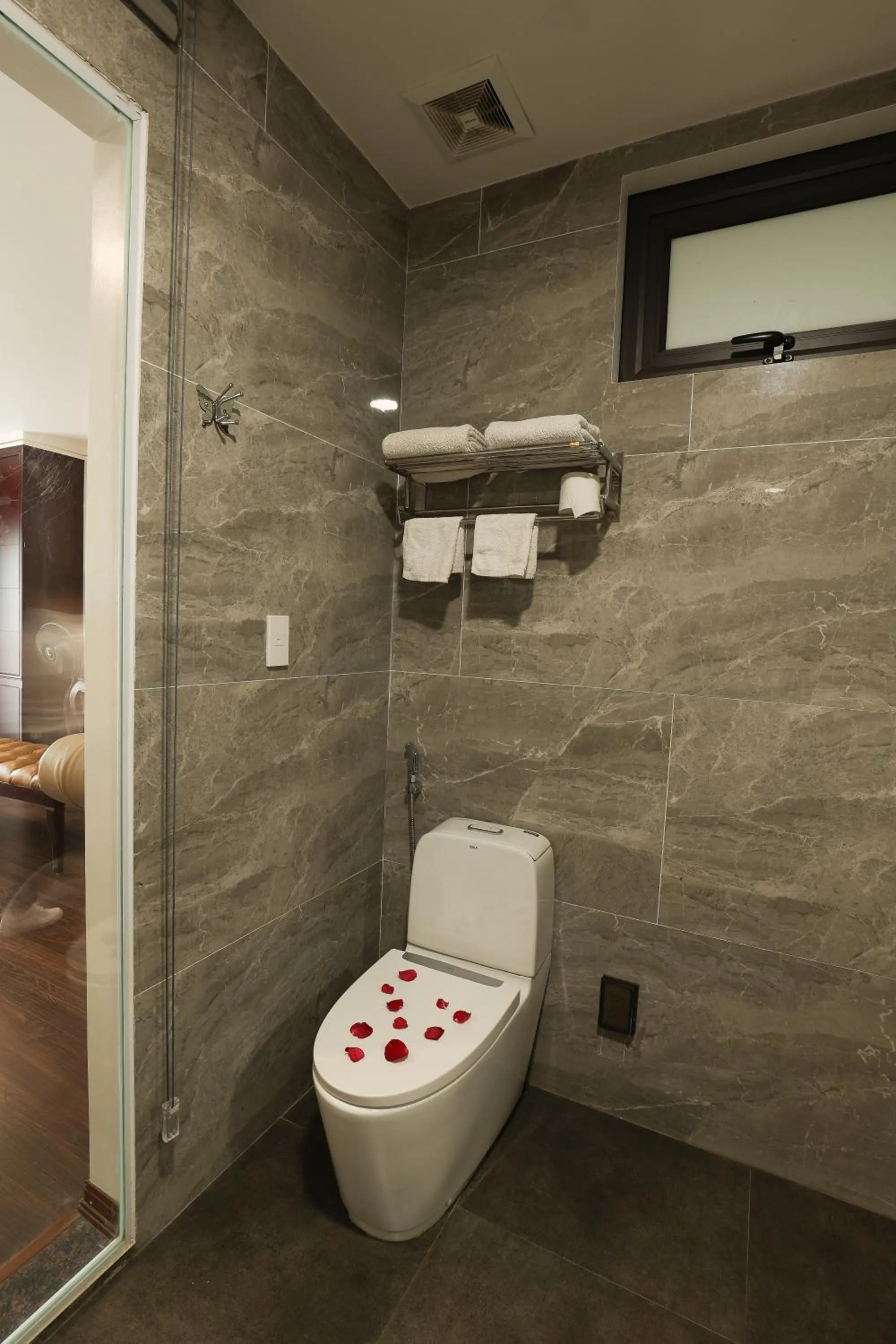 Shower in Royal Văn Phú Hotel