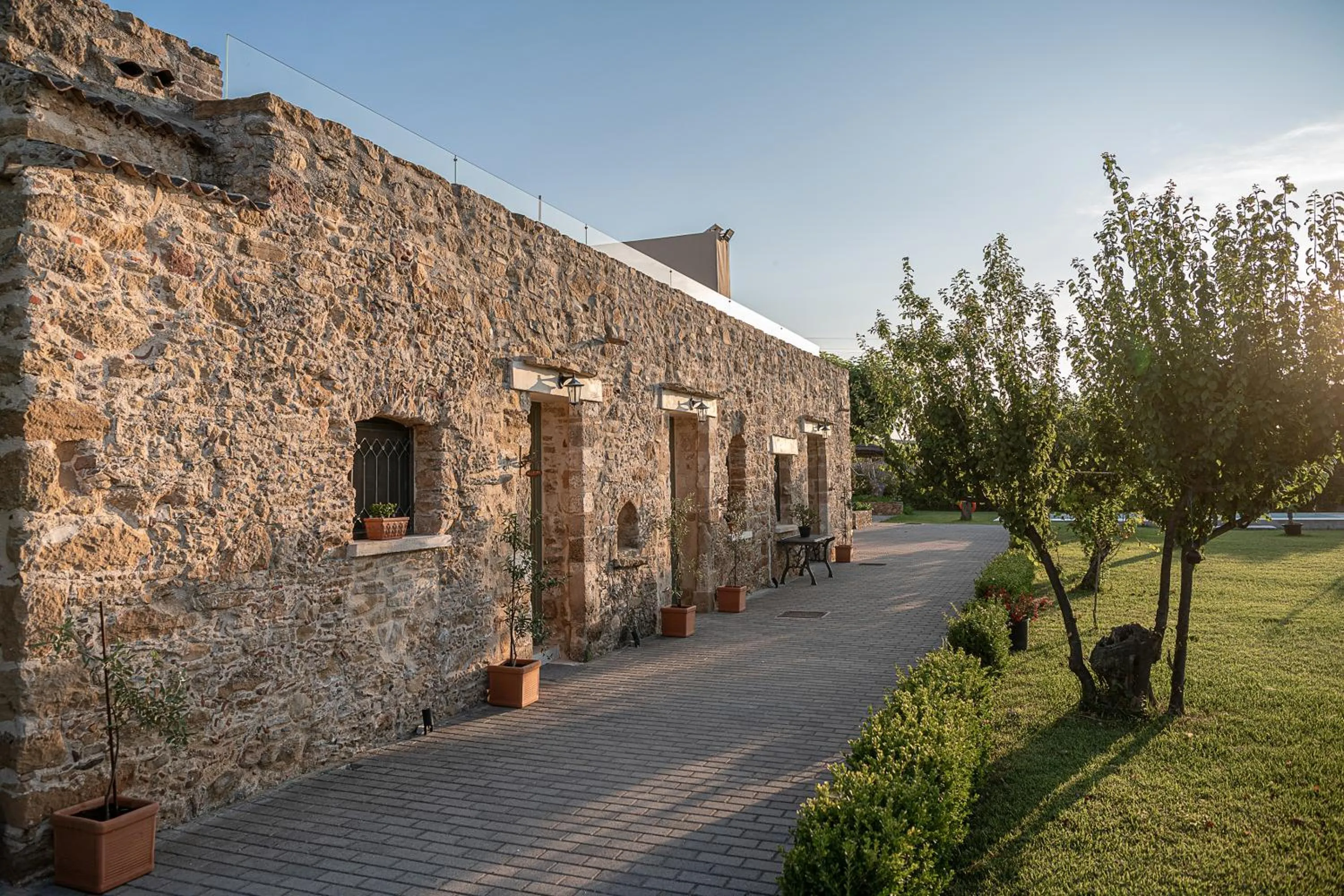 Property building in Ondathaki Pirgos