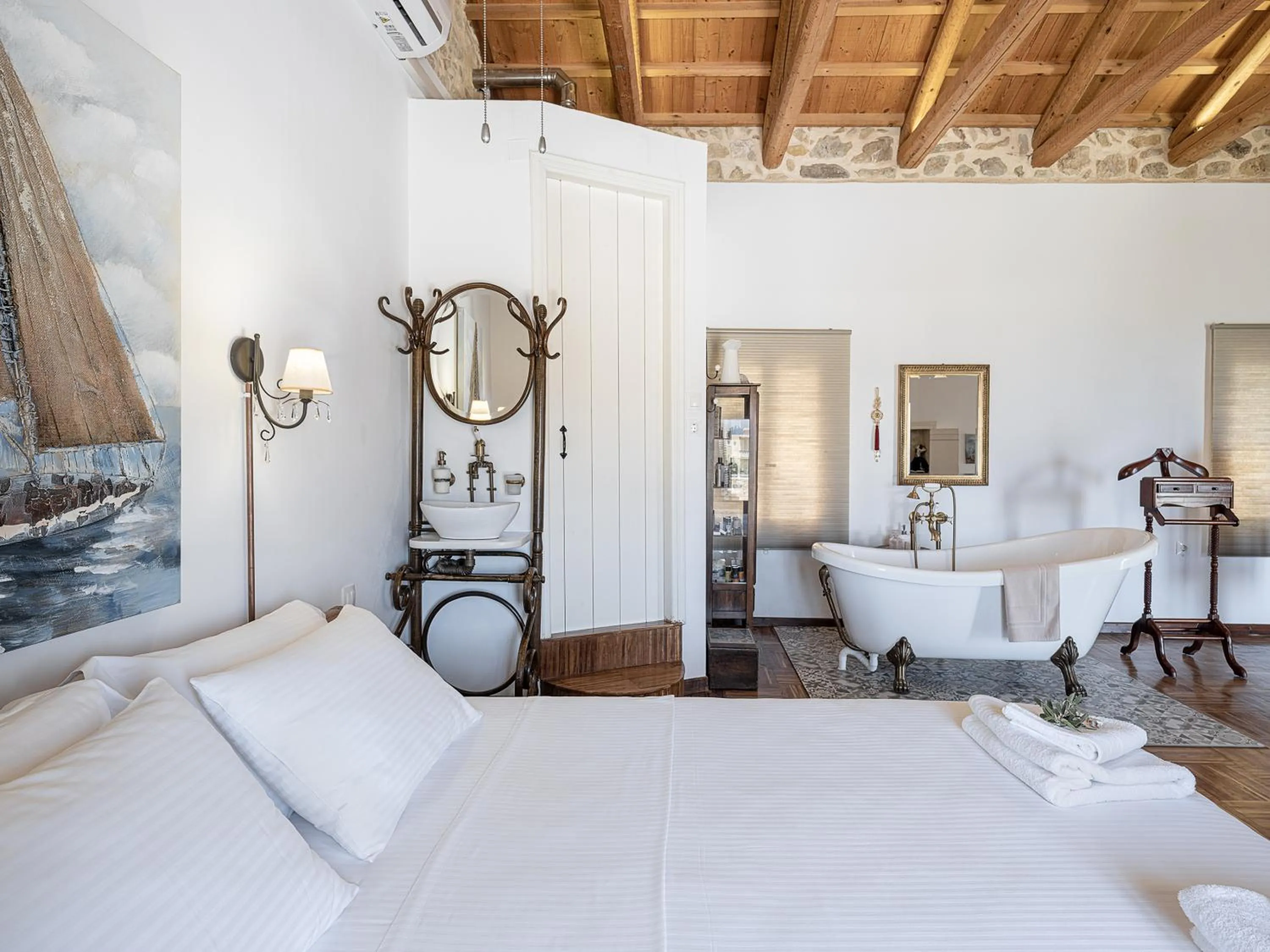 Bed in Ondathaki Pirgos