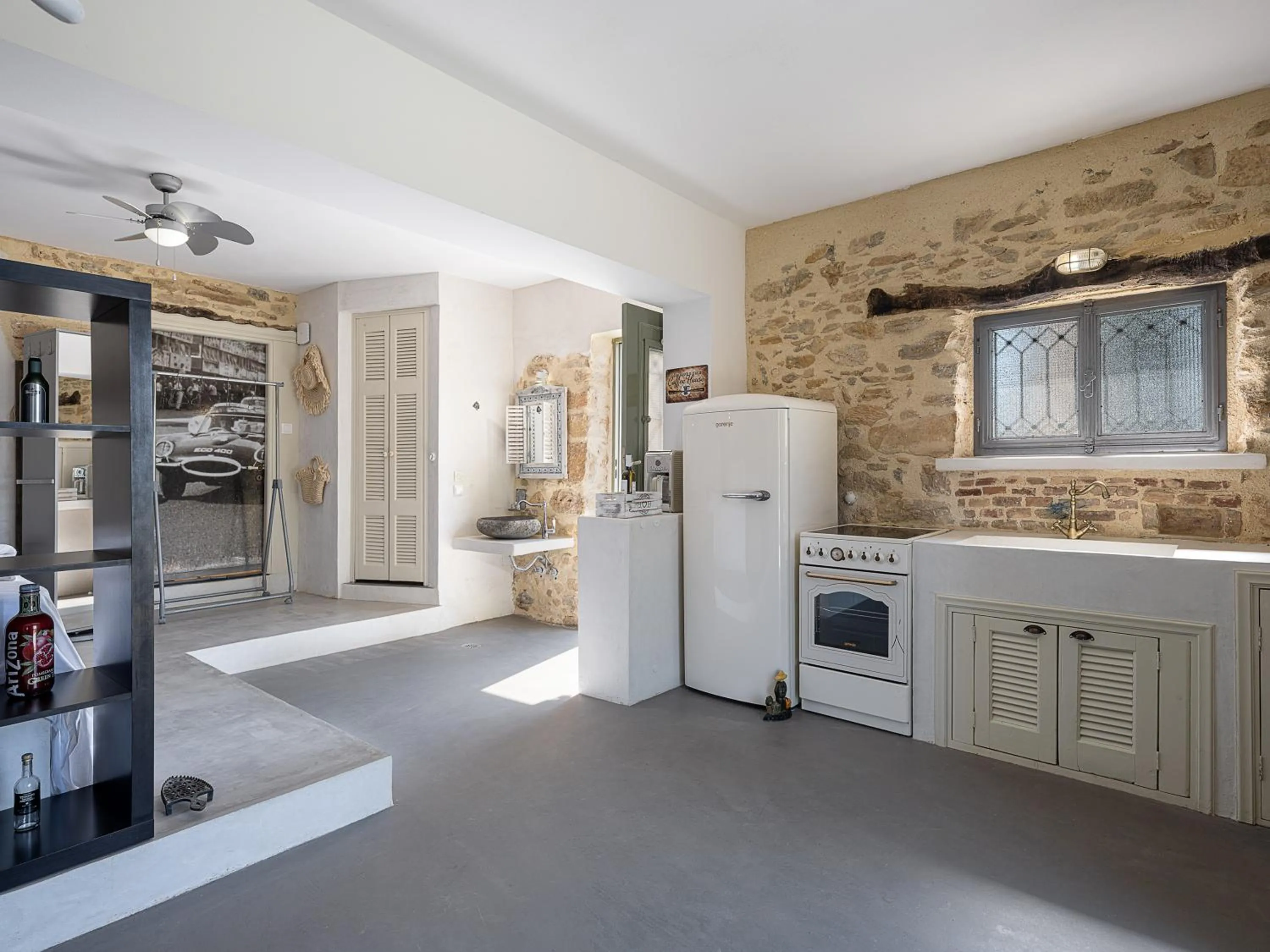 Bathroom in Ondathaki Pirgos