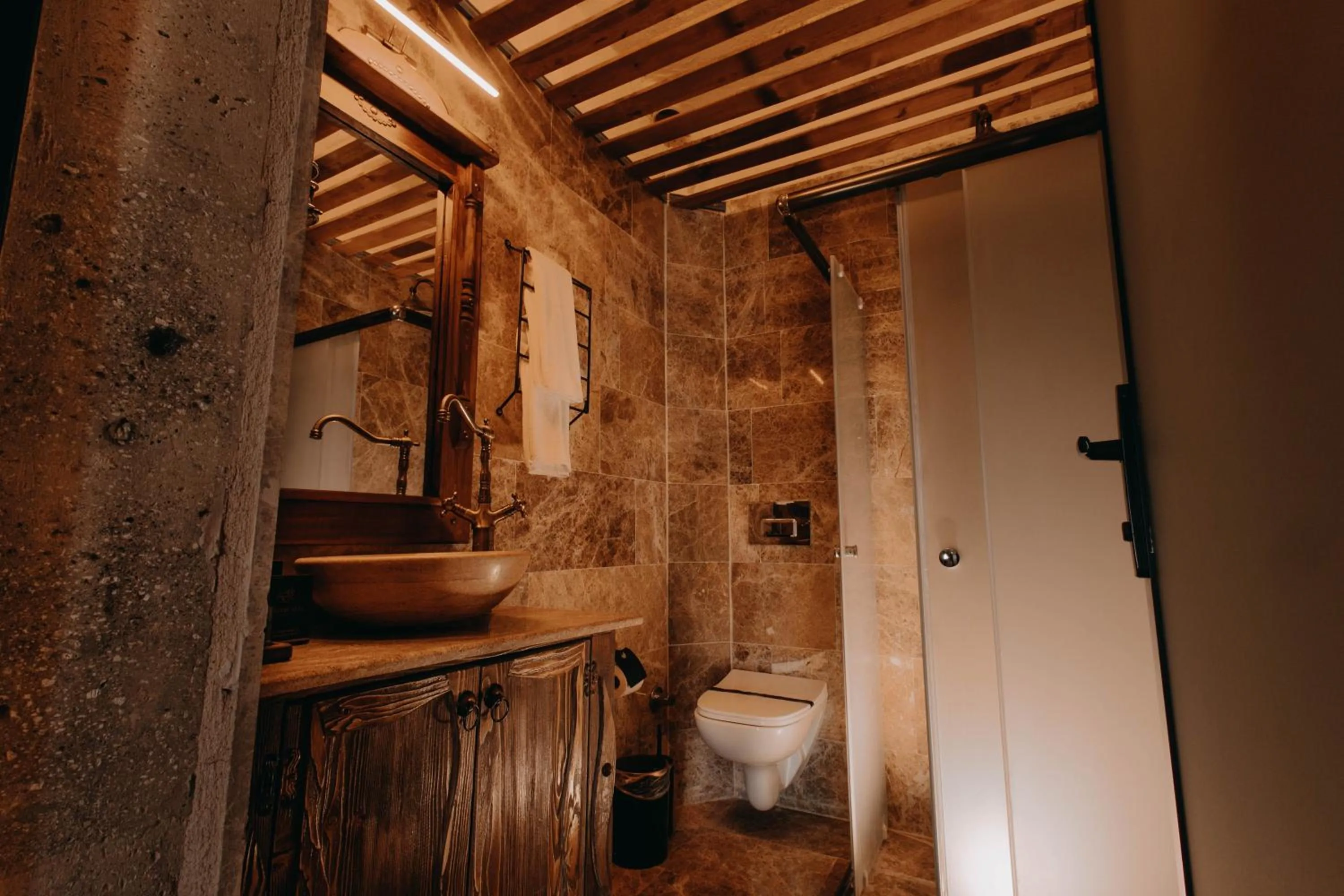 Shower in Akritis Cappadocia House