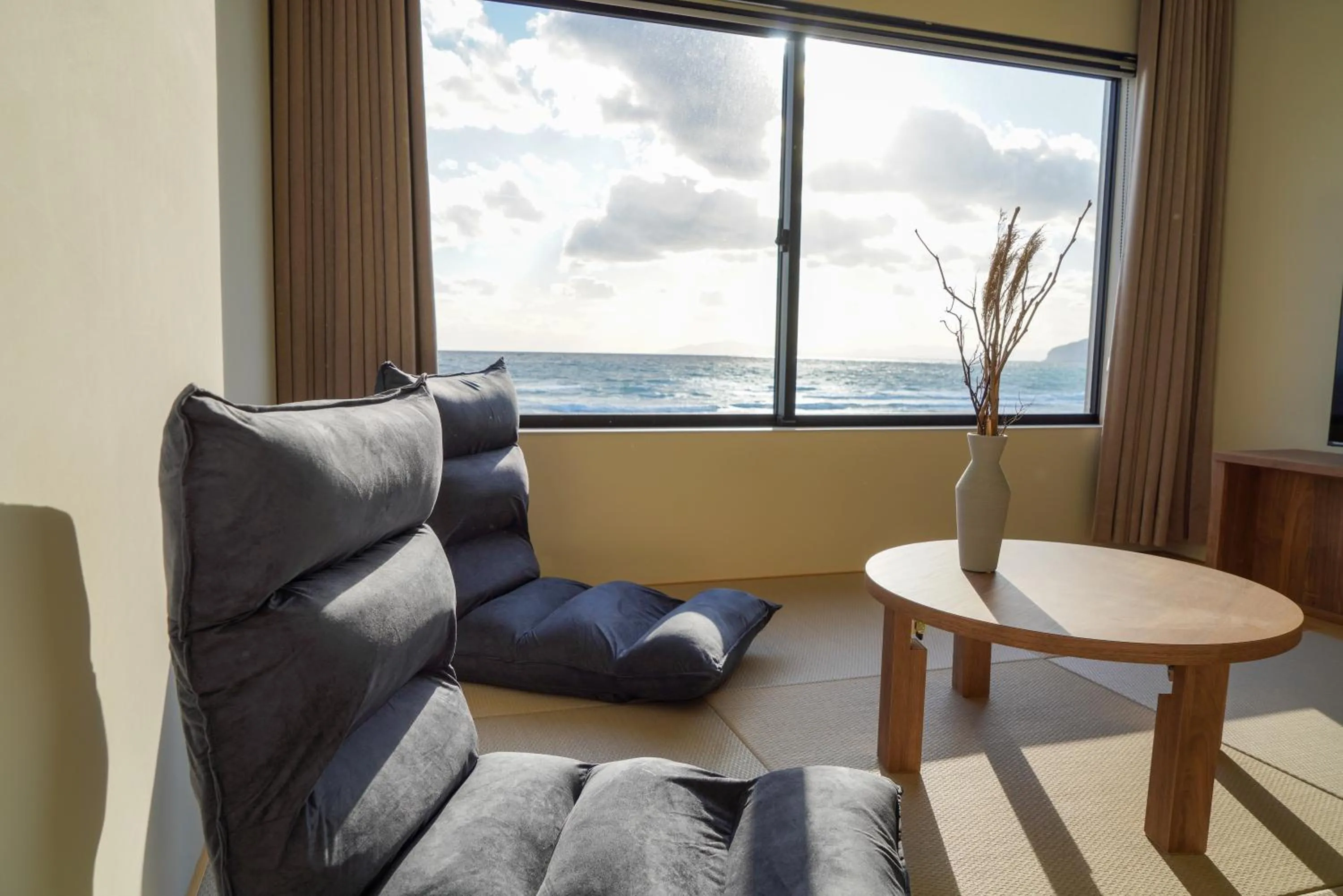 Photo of the whole room in Sinori205