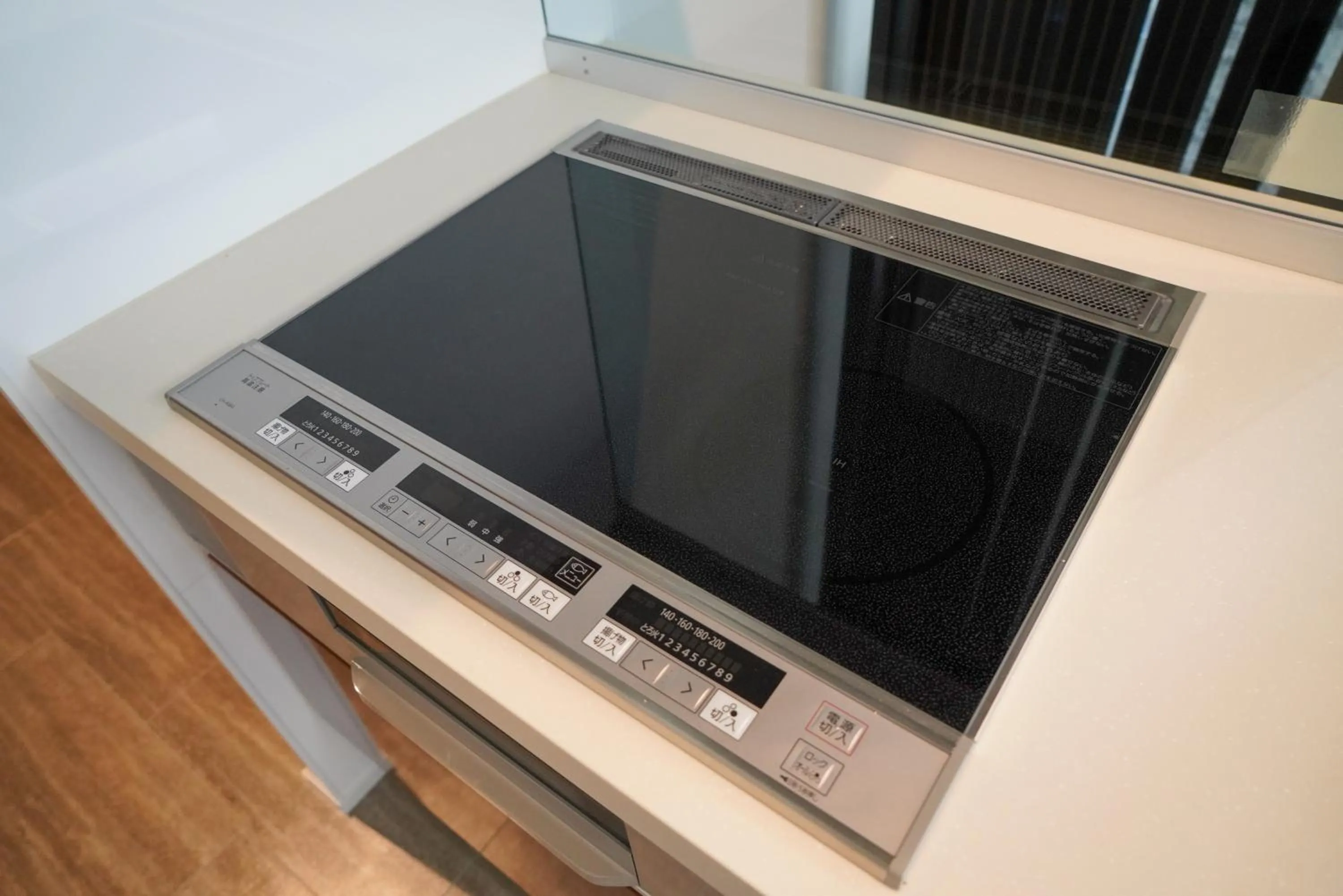 Kitchen or kitchenette in Sinori205