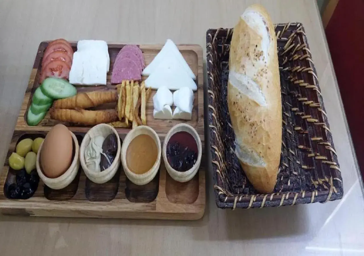 Breakfast in Continental Airport Hotel Breakfast in Continental Airport Hotel