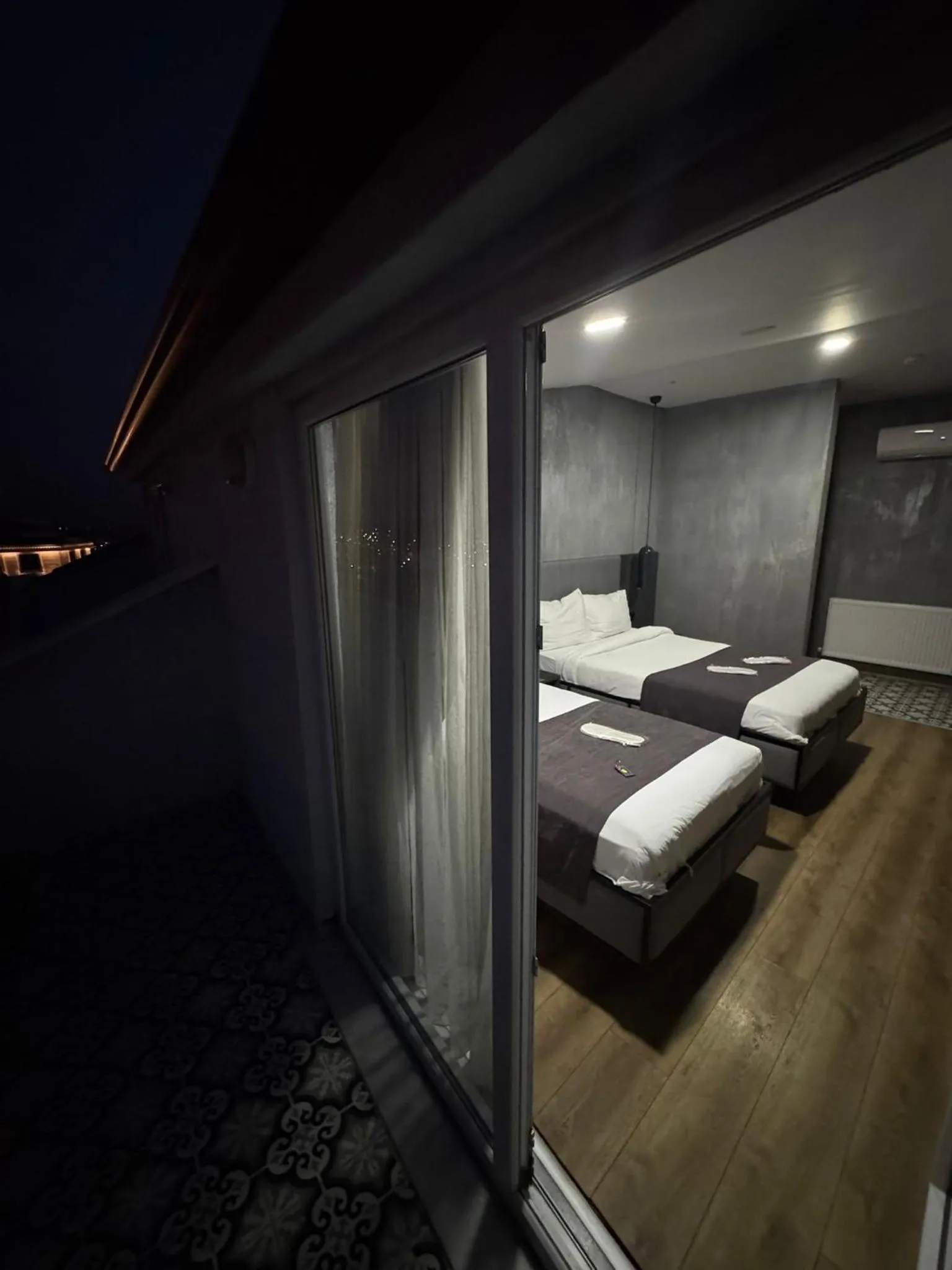 Bedroom, Bed in Continental Airport Hotel