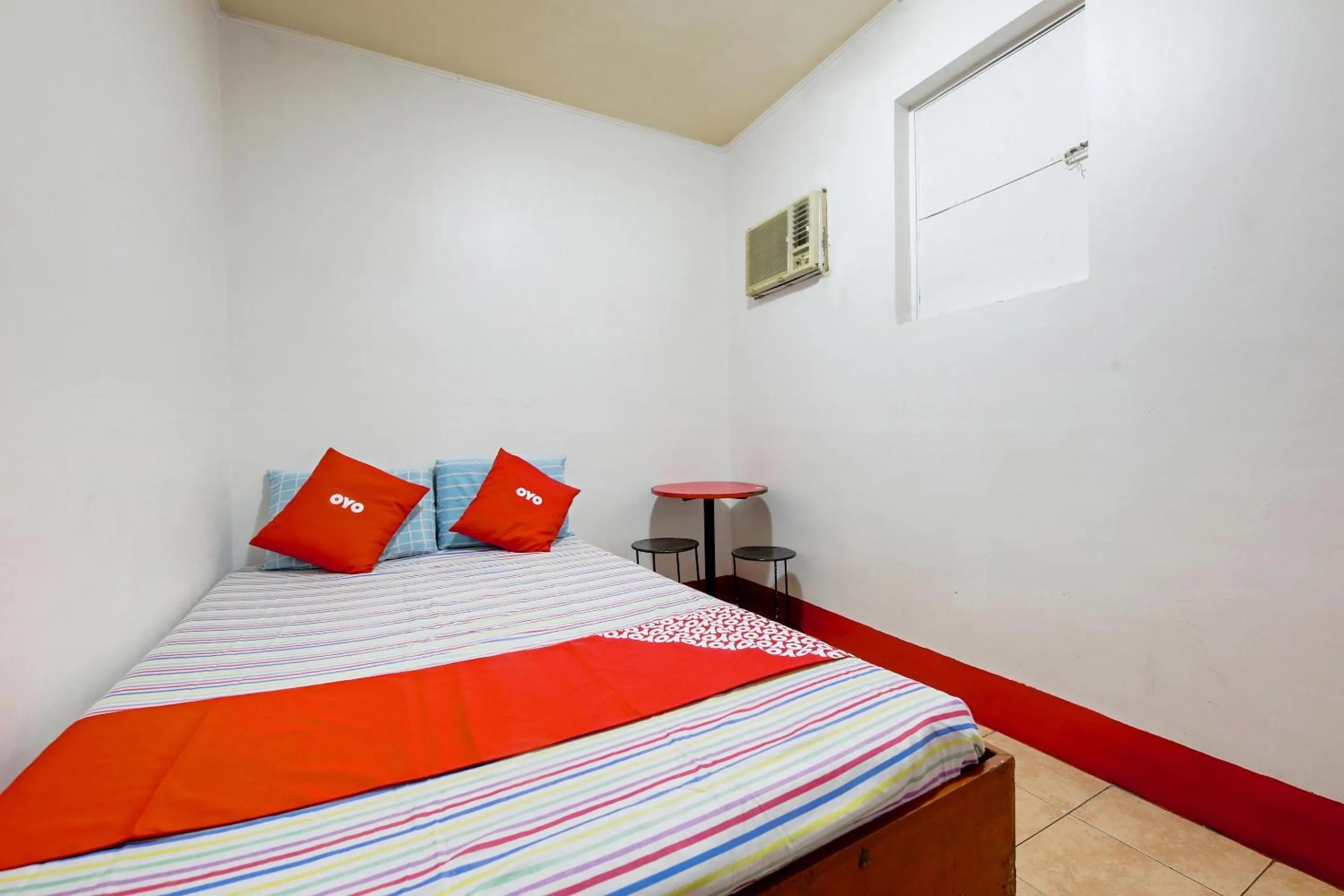 Bedroom in Busline Apartelle