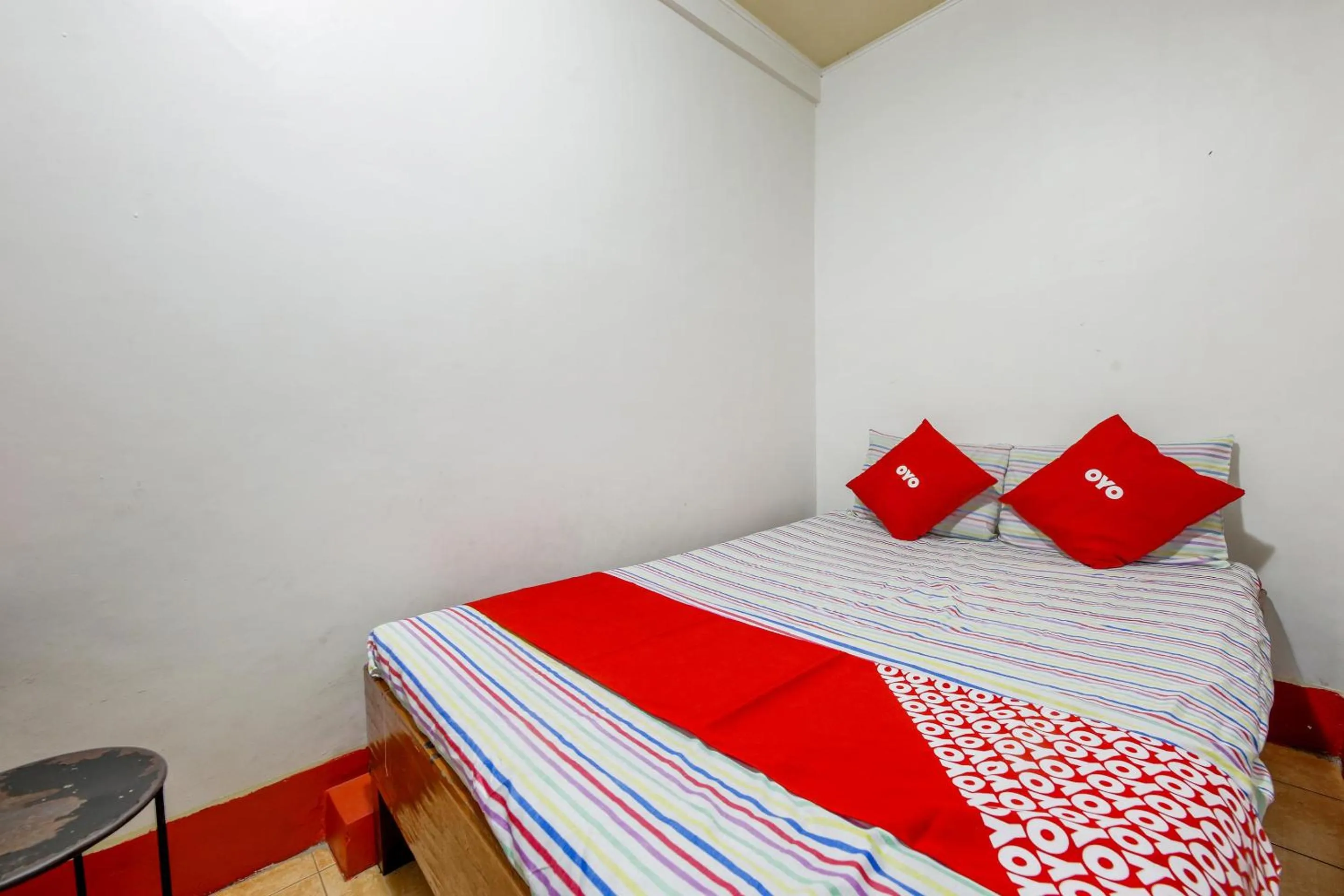 Bedroom in Busline Apartelle